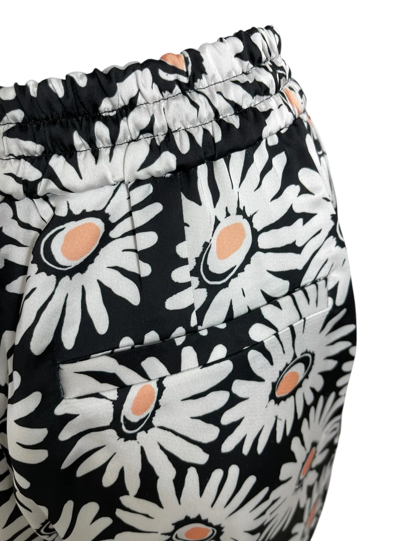 HUGO 50536958 Hasoni-1 10270607 01
Damen Hose Blumen Print