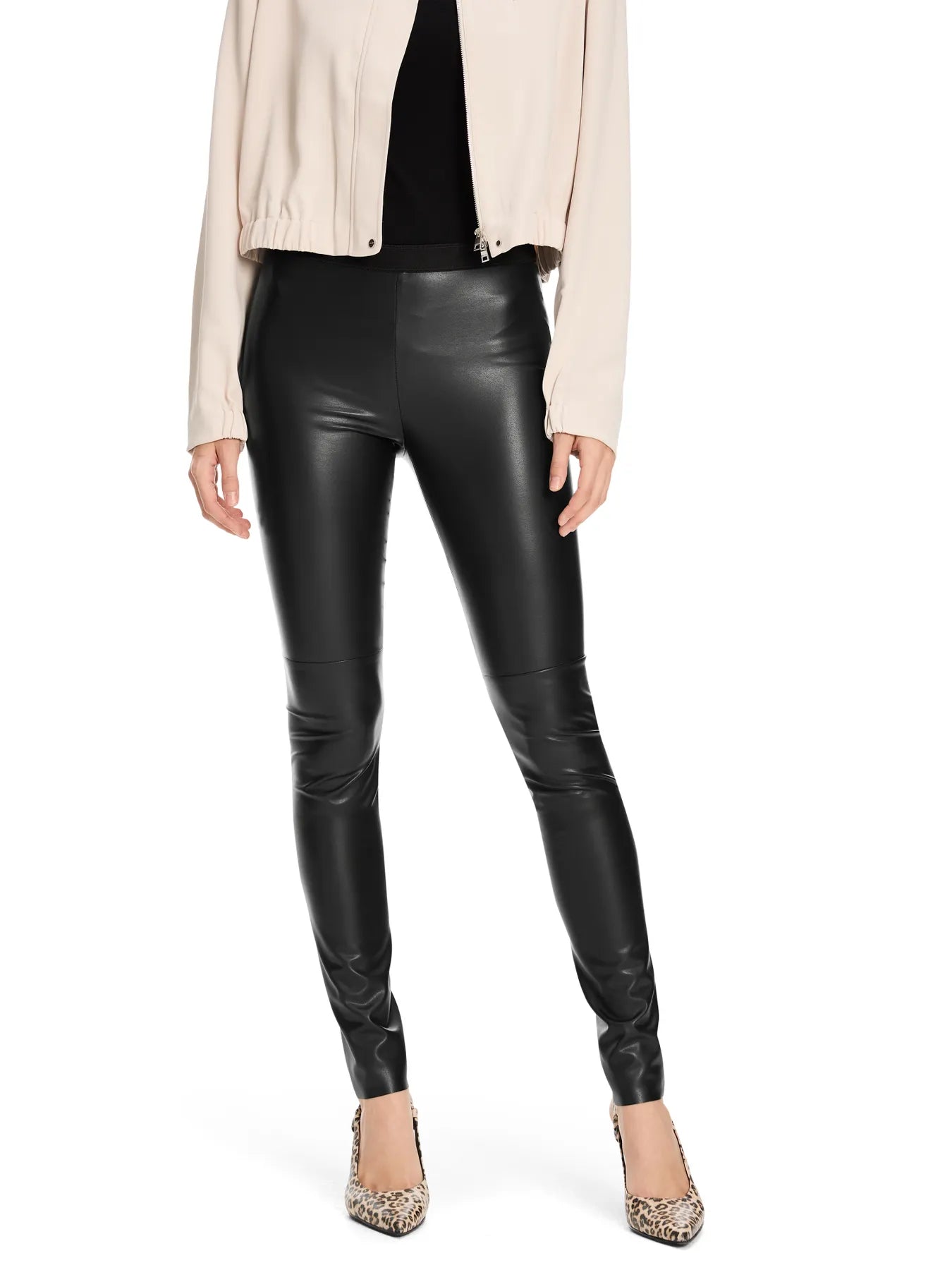 MARC CAIN +E 84.05 J78 Leggings aus Kunstleder schwarz black 900