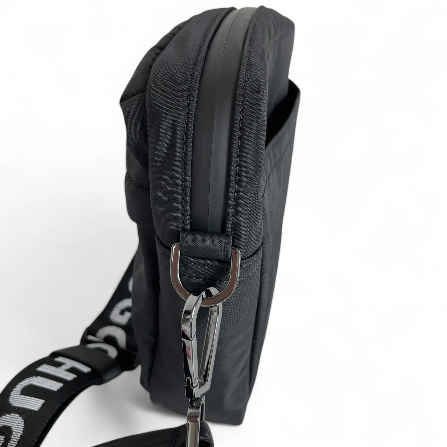 HUGO
50516553 Luka_NS zip 10223431 01 Herren Reportertasche Black