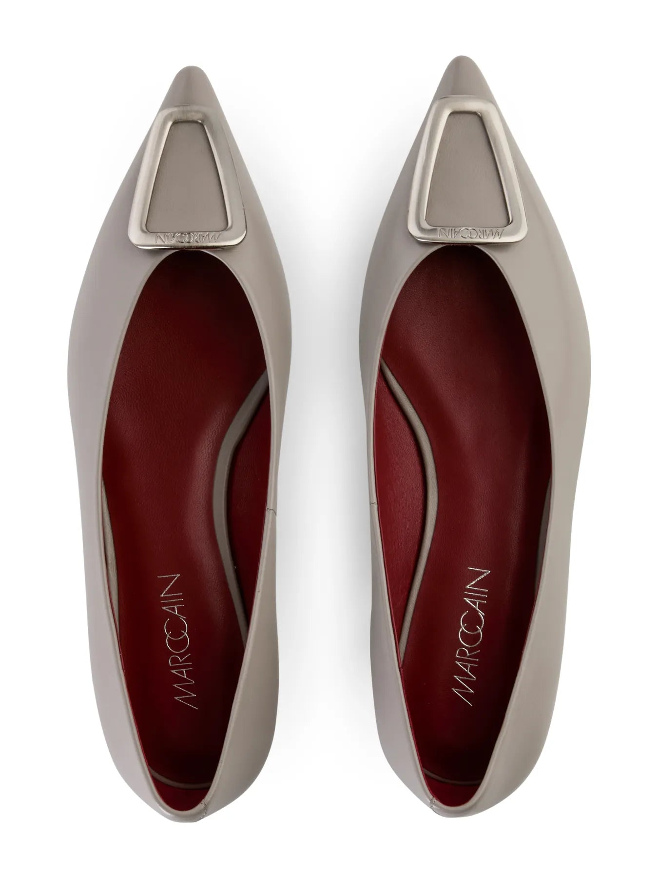 MARC CAIN
ZC SF.03 L13 Spitzer Ballerina mit Metalldetail cool grey