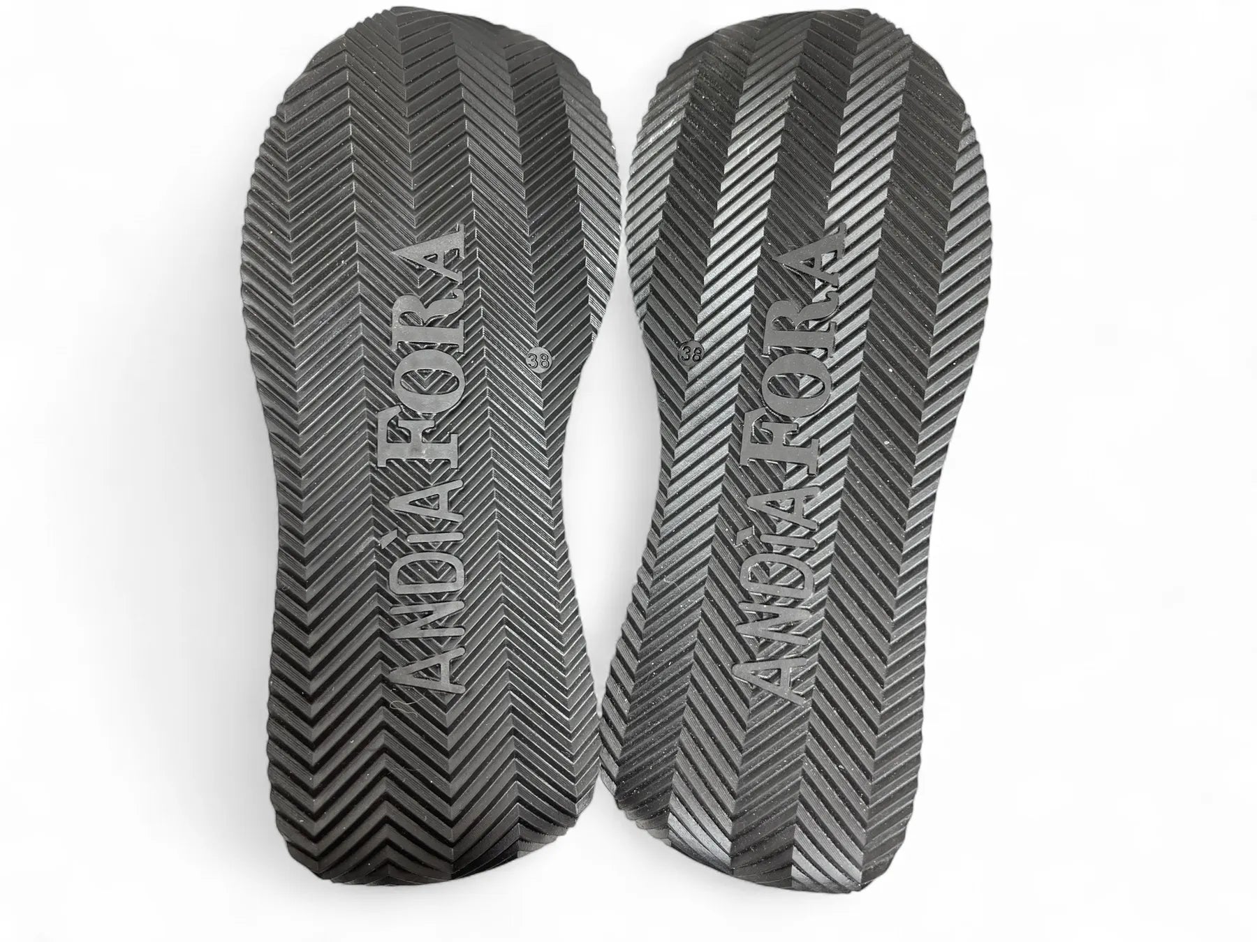 ANDIA FORA HOTY SNEAKER SILVER HONEY GREY.