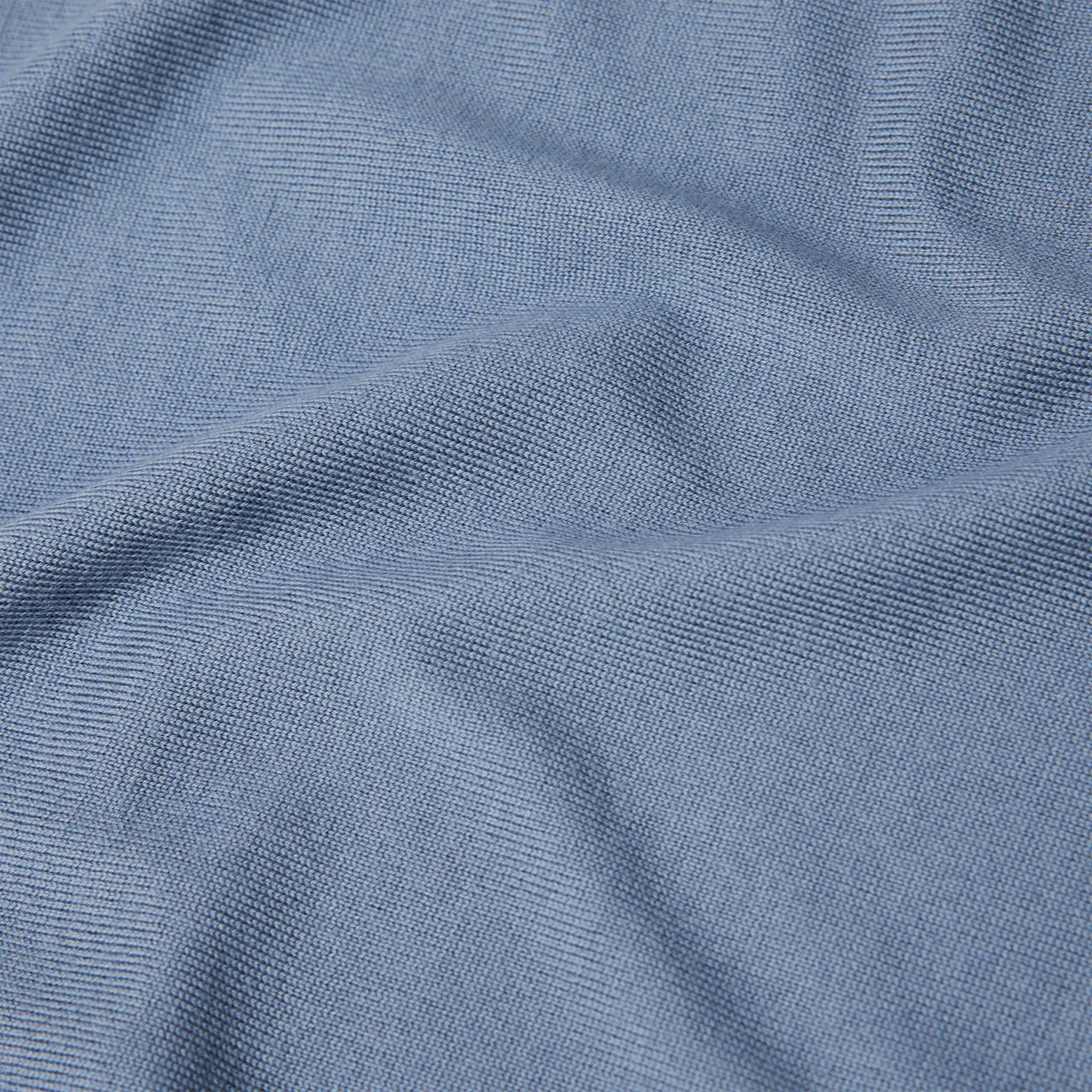 DRYKORN 420002 WATSON 10
Herren Pullover mit Turtle Neck Blau 3608