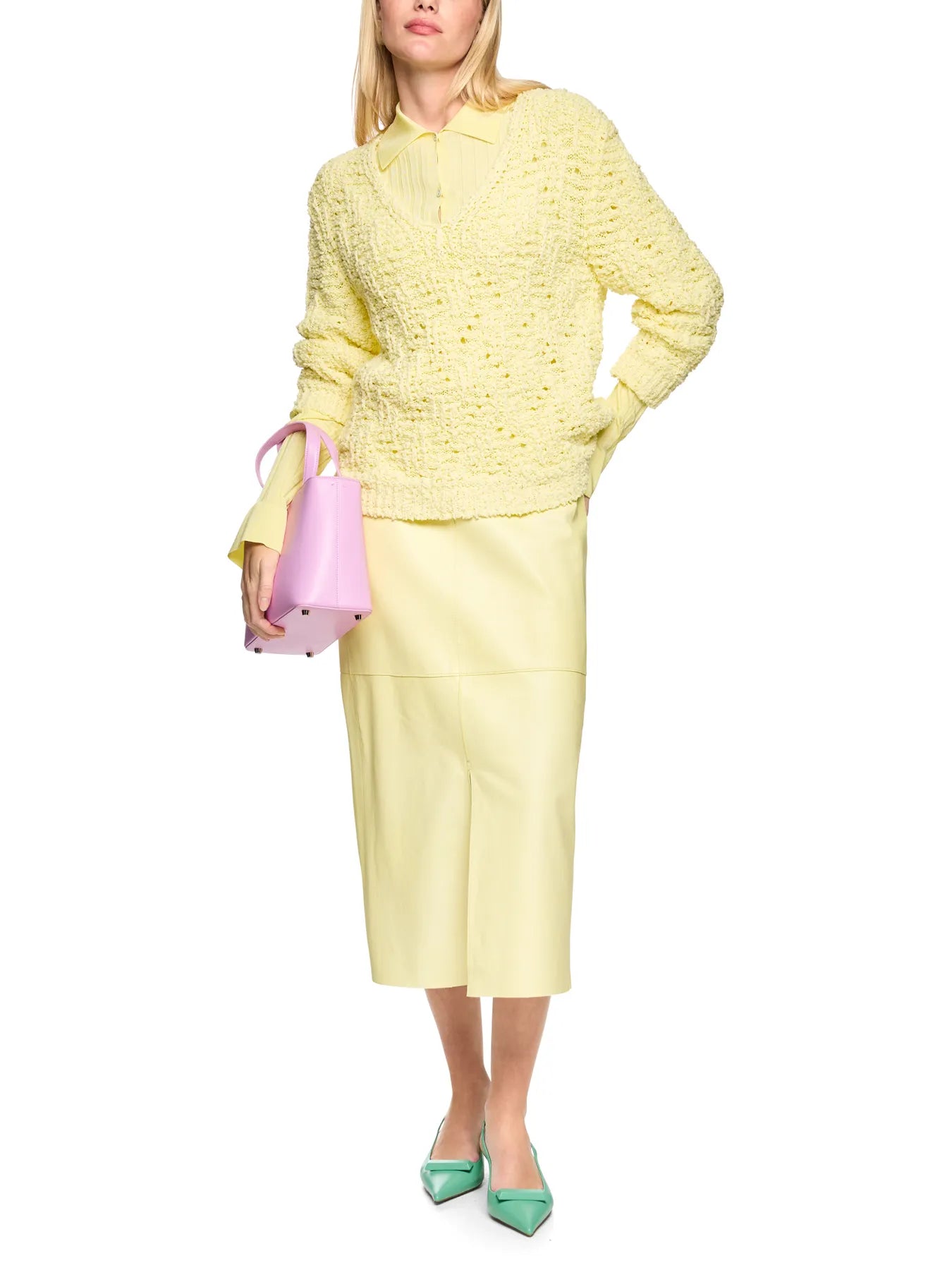 MARC CAIN
AC 41.21 M21 Chunky Knit Pullover Knitted in Germany deep limonella