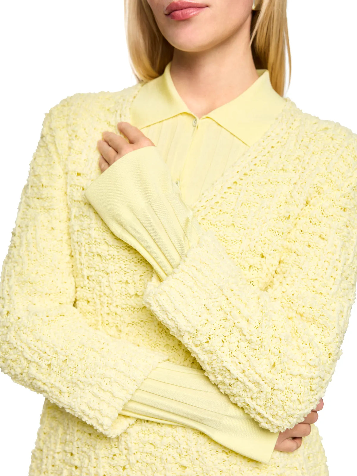 MARC CAIN
AC 41.21 M21 Chunky Knit Pullover Knitted in Germany deep limonella