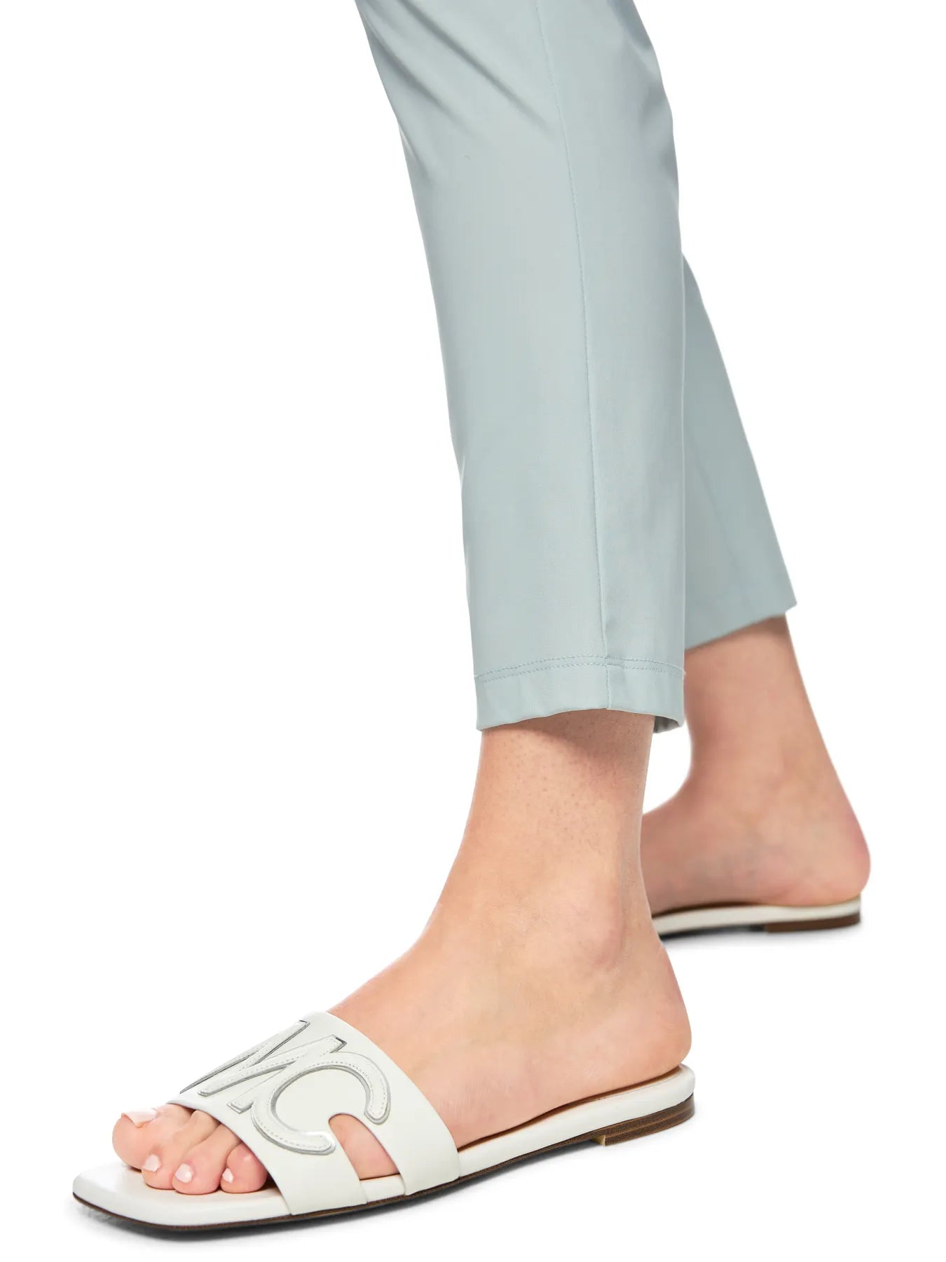 MARC CAIN
AP 81.49 J75 Schlupfhose RHODOS aus Stretch pearl blue