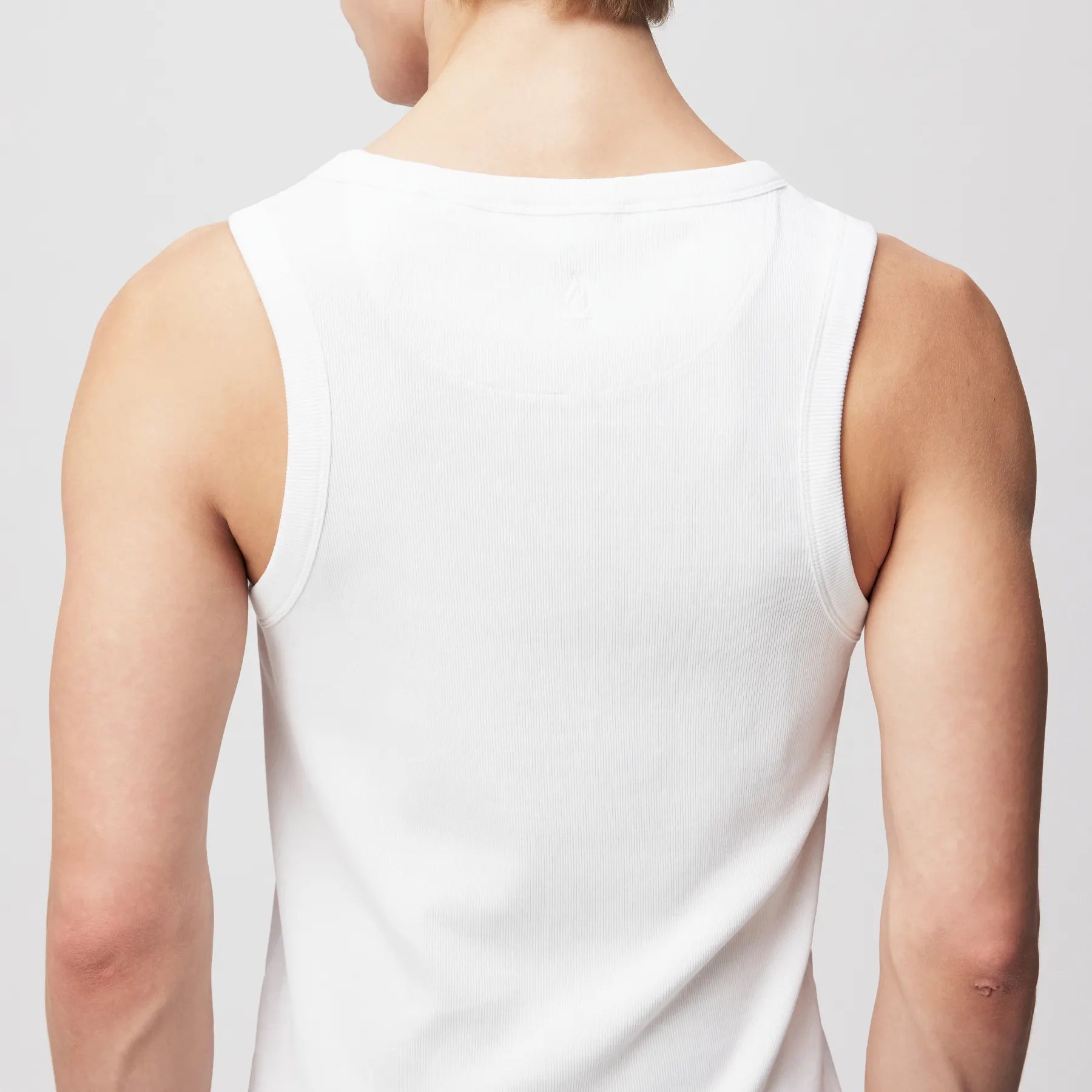 DRYKORN 522148 NATHAN 10 RIPP TANKTOP WEISS 6000