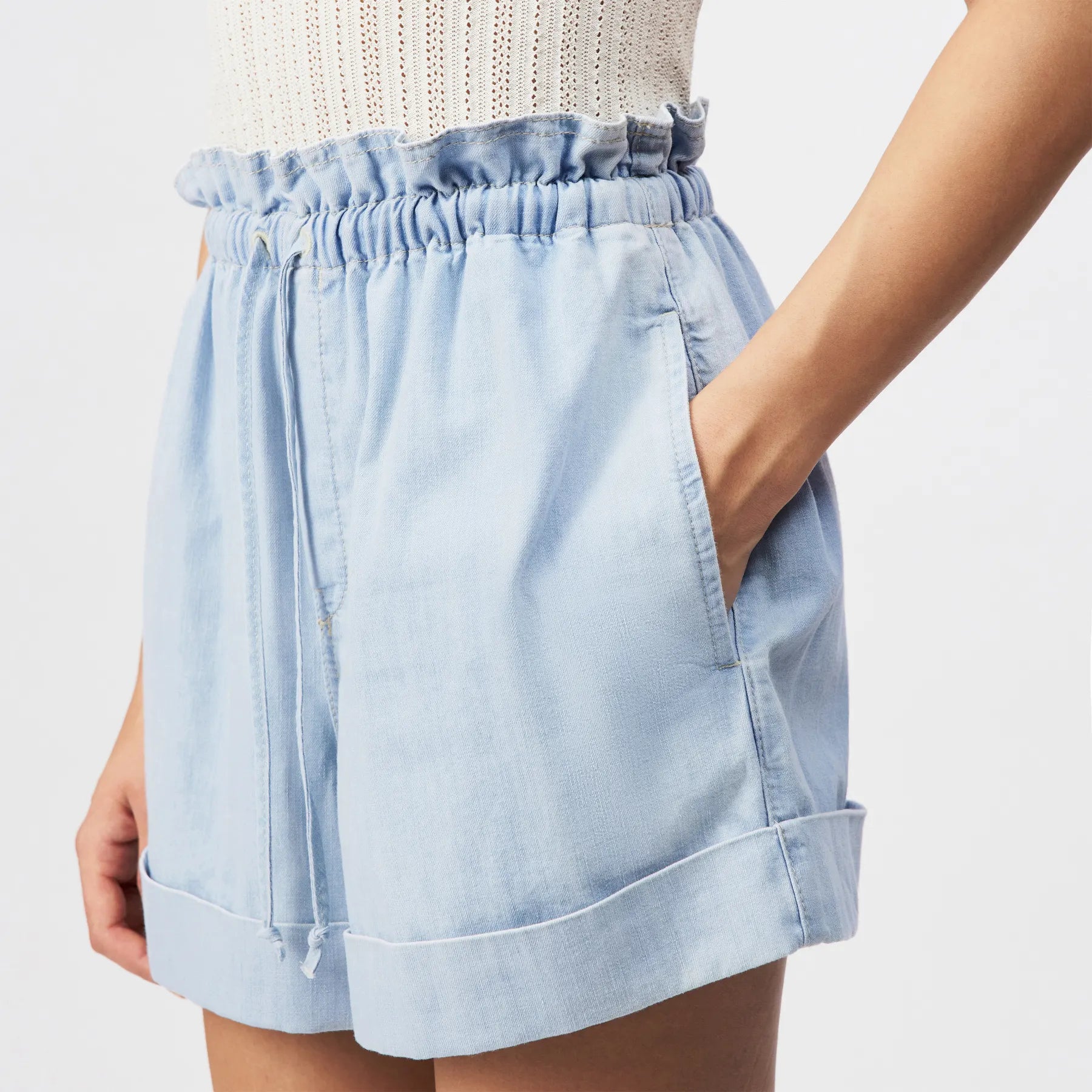 DRYKORN 260226 EDICT 10 PAPERBAG SHORTS BLAU 3700