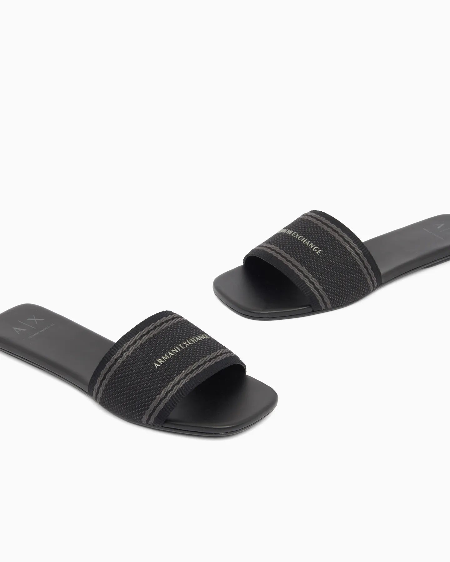 ARMANI XW002569 AF22793 Damen Pantoletten Schwarz