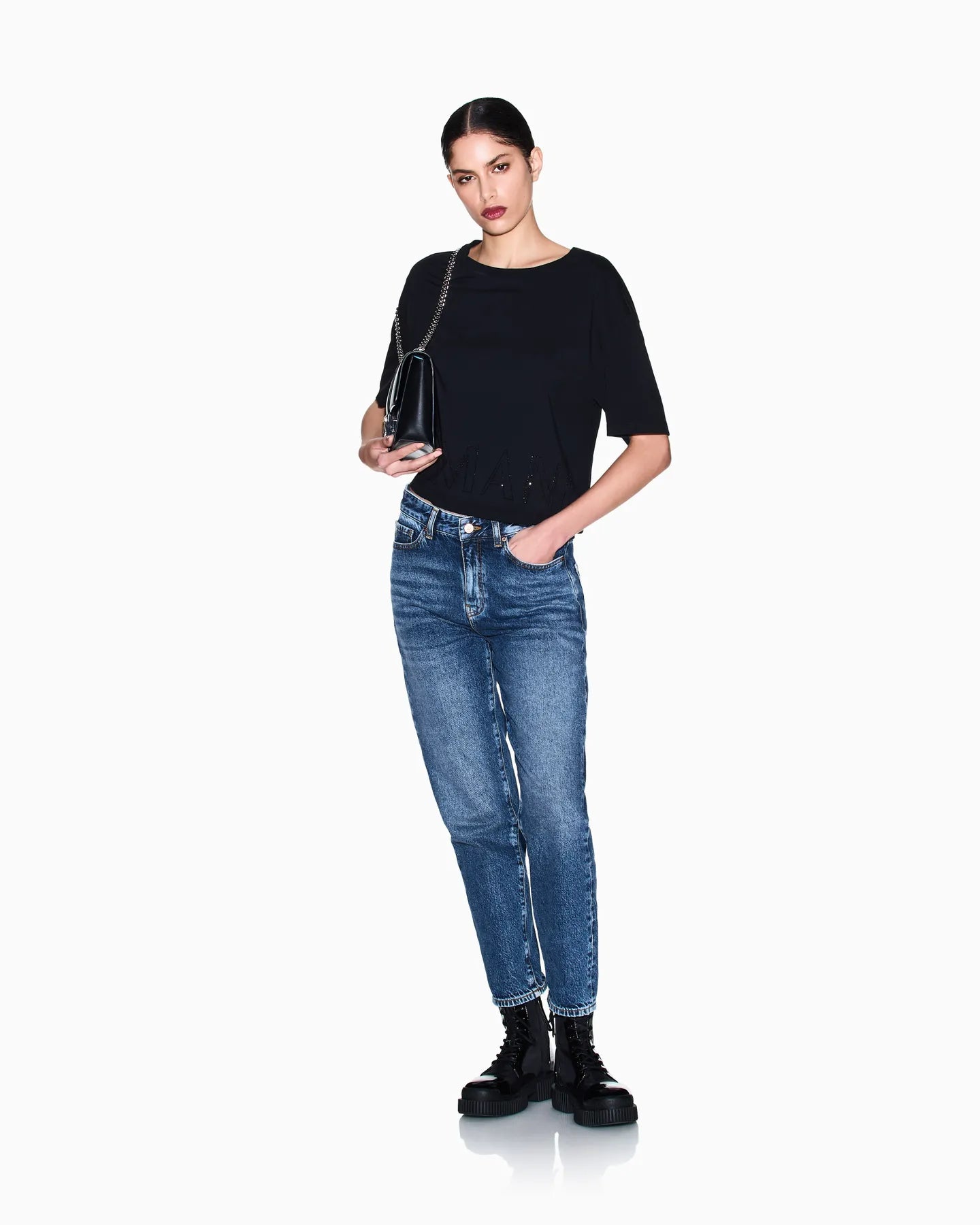 ARMANI XW001709 AF17172 Cropped Logo T-Shirt Black UC001
