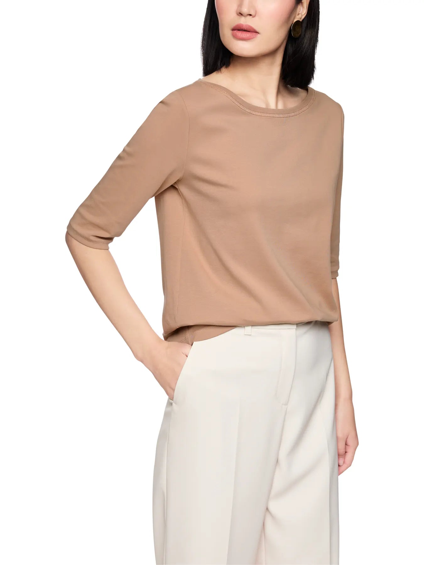 MARC CAIN
AC 48.16 J15 Halbarm-T-Shirt mit Schmuckband-Details Beige