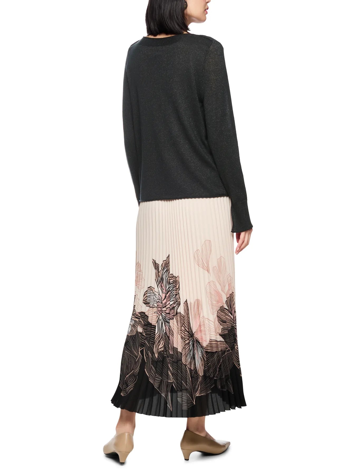 MARC CAIN
AC 41.05 M75 Feinstrickpullover mit Lurex Black