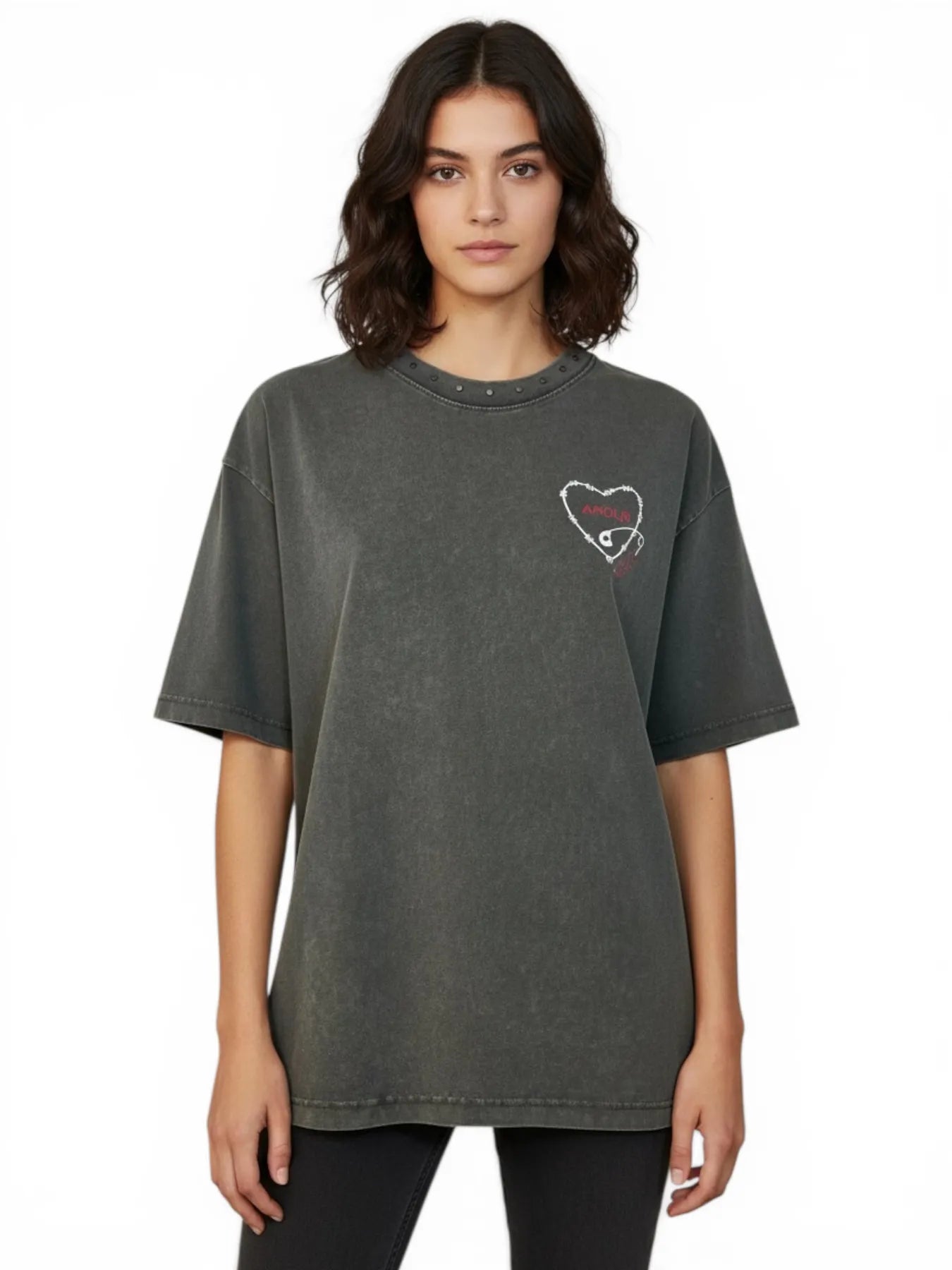 NICE.PEACE NP-741-7615 DAMEN T-SHIRT MIT NIETEN GREY.