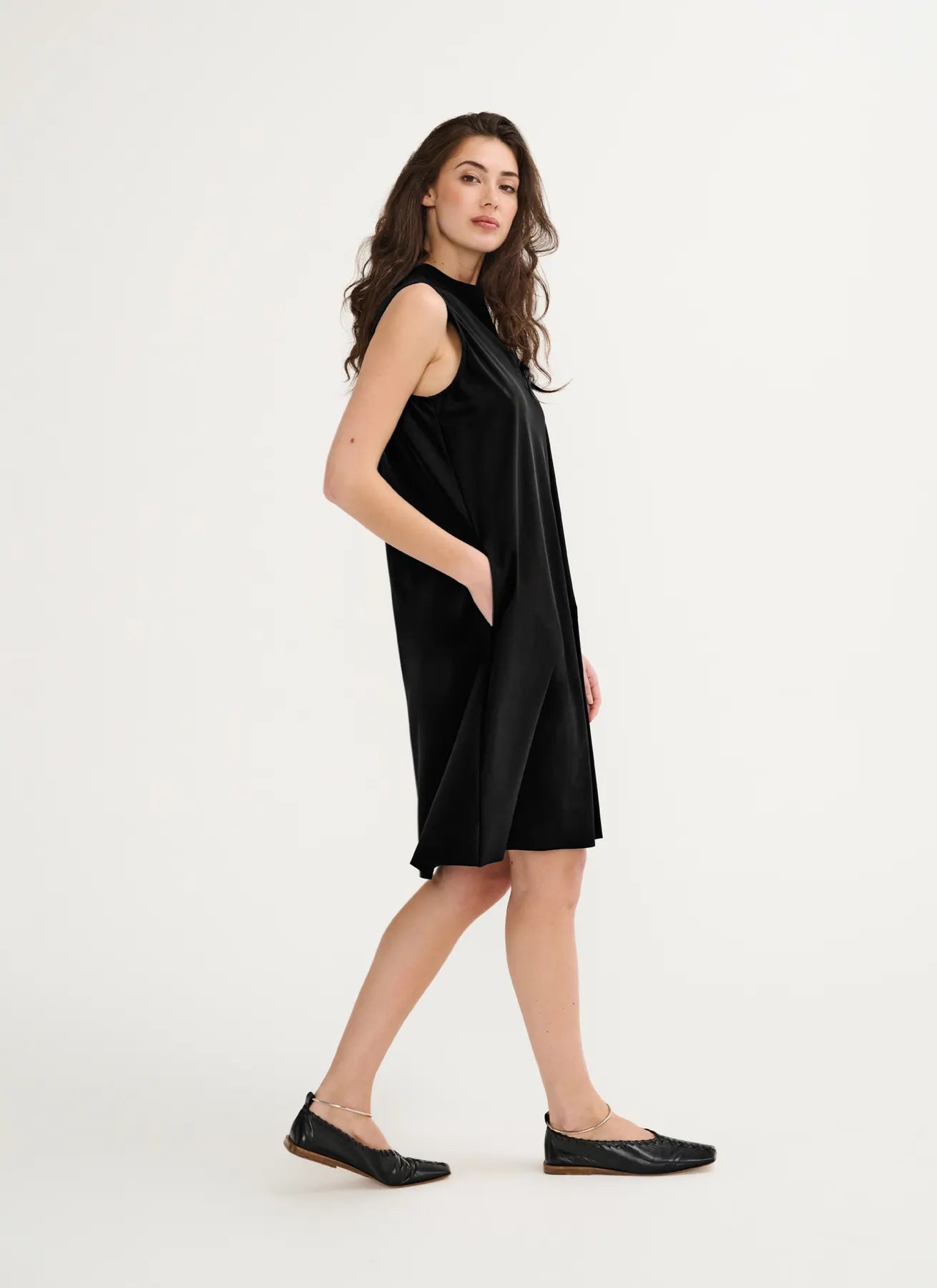 JAPAN TKY AMYA Damen Kleid mit hohem Stretchkomfort 990 DEEP BLACK