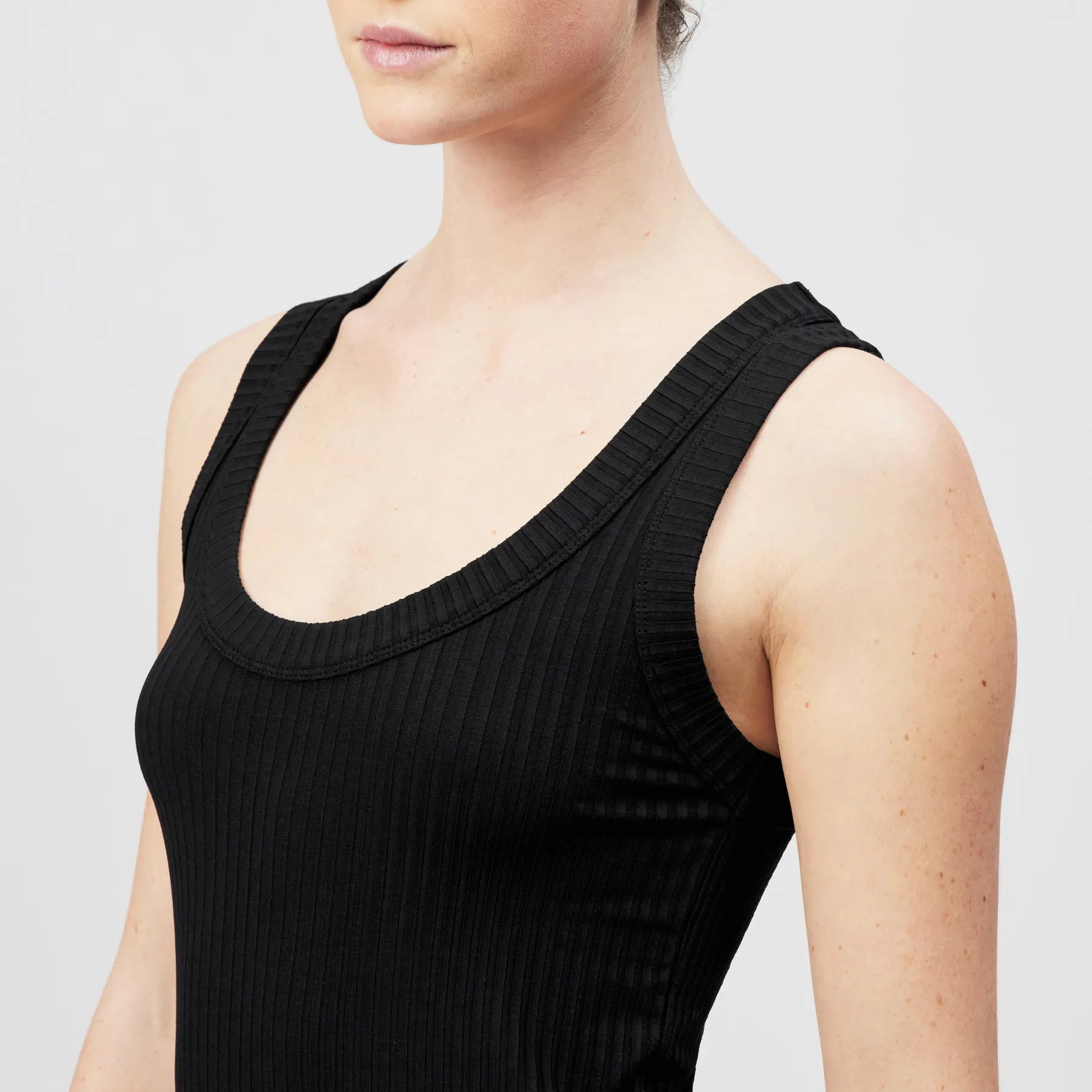 DRYKORN 520026 TAVIRA_2 888 RIPP TOP TANKTOP SCHWARZ