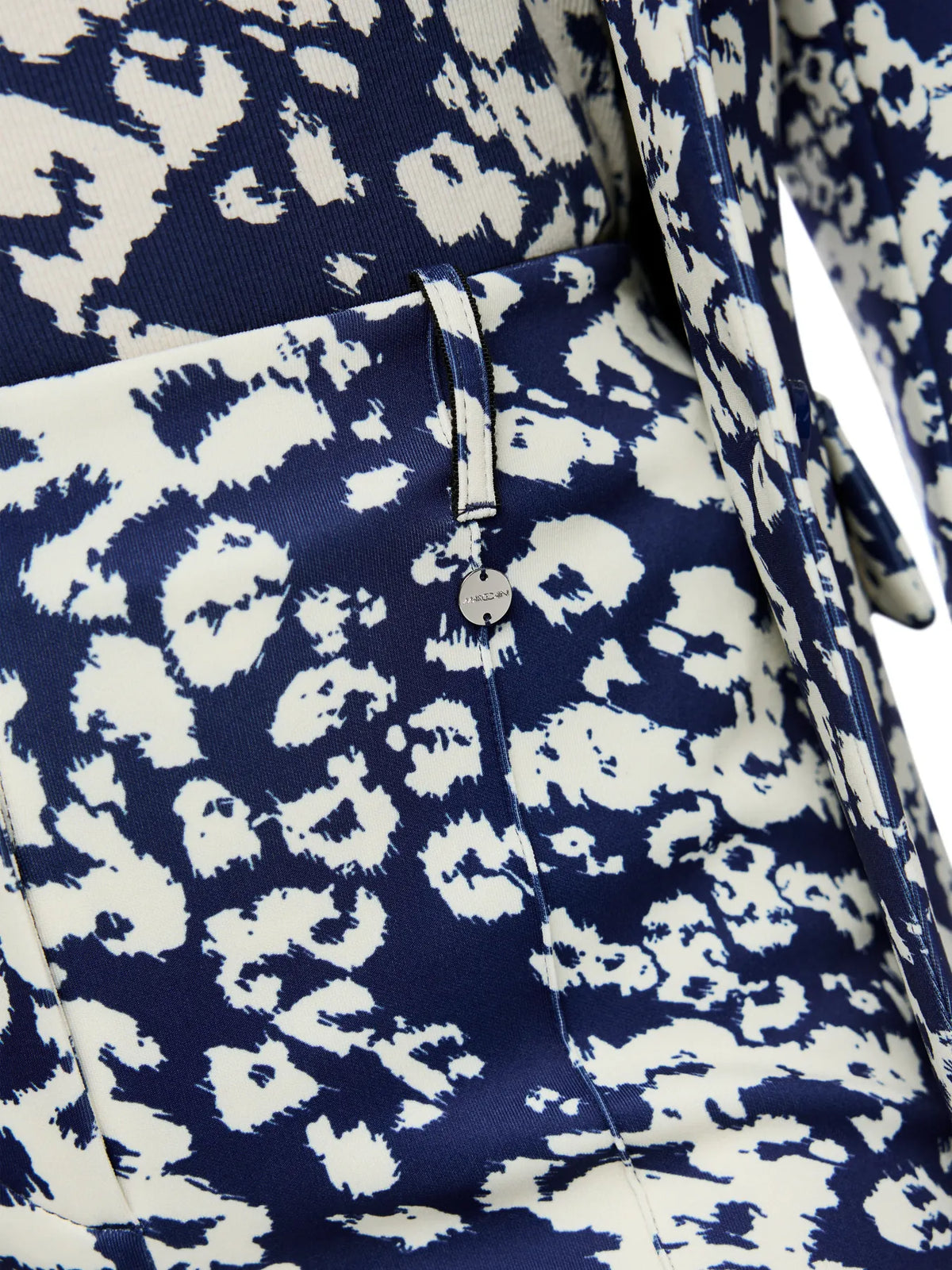 MARC CAIN
BC 81.35 J41 Stoffhose SYDNEY mit Print midnight sail