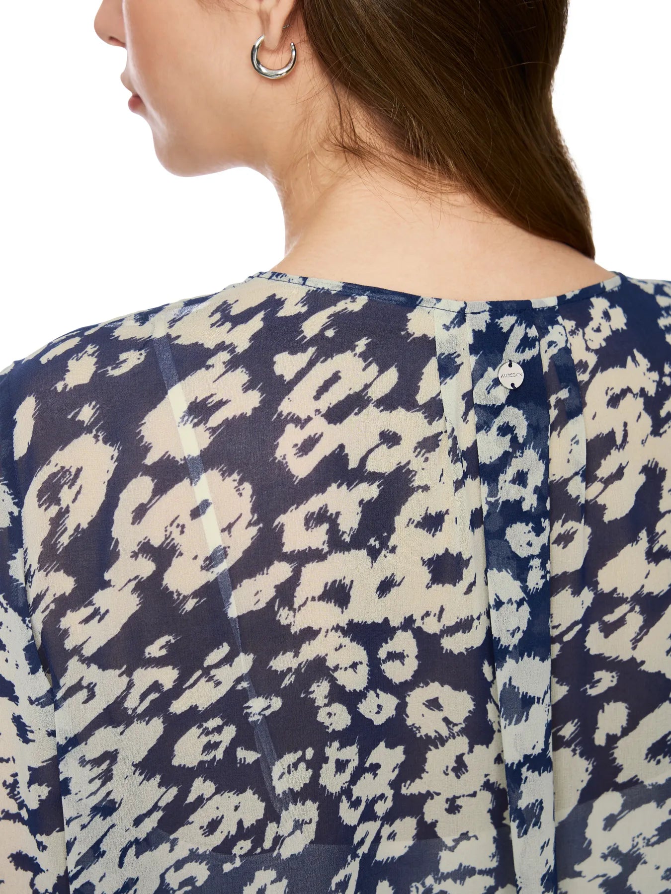 MARC CAIN
BC 51.04 W41 Weite Bluse mit Animal Print midnight sail