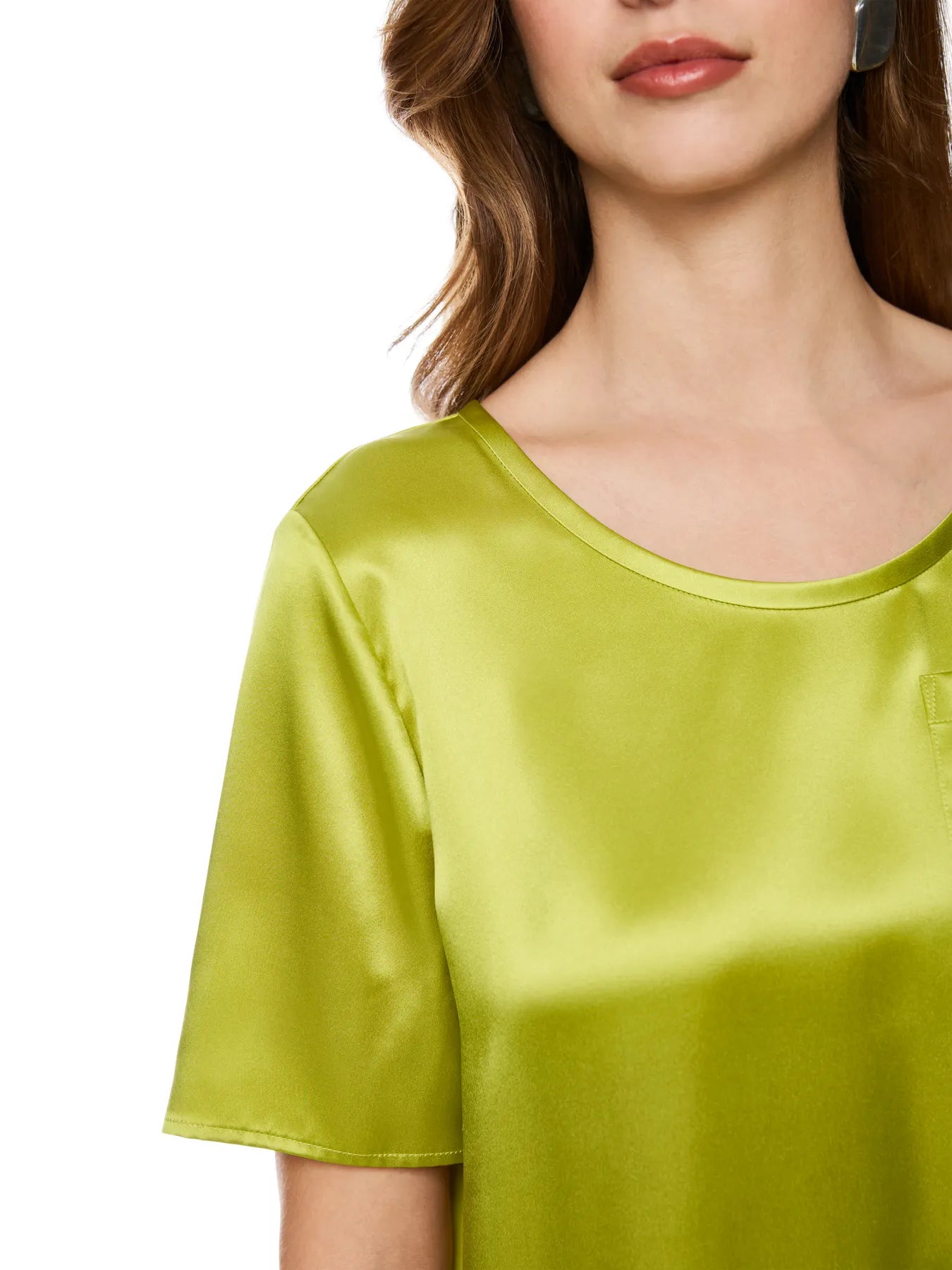 MARC CAIN
BC 55.02 J59 Shirt aus Seiden-Jersey apple green new
