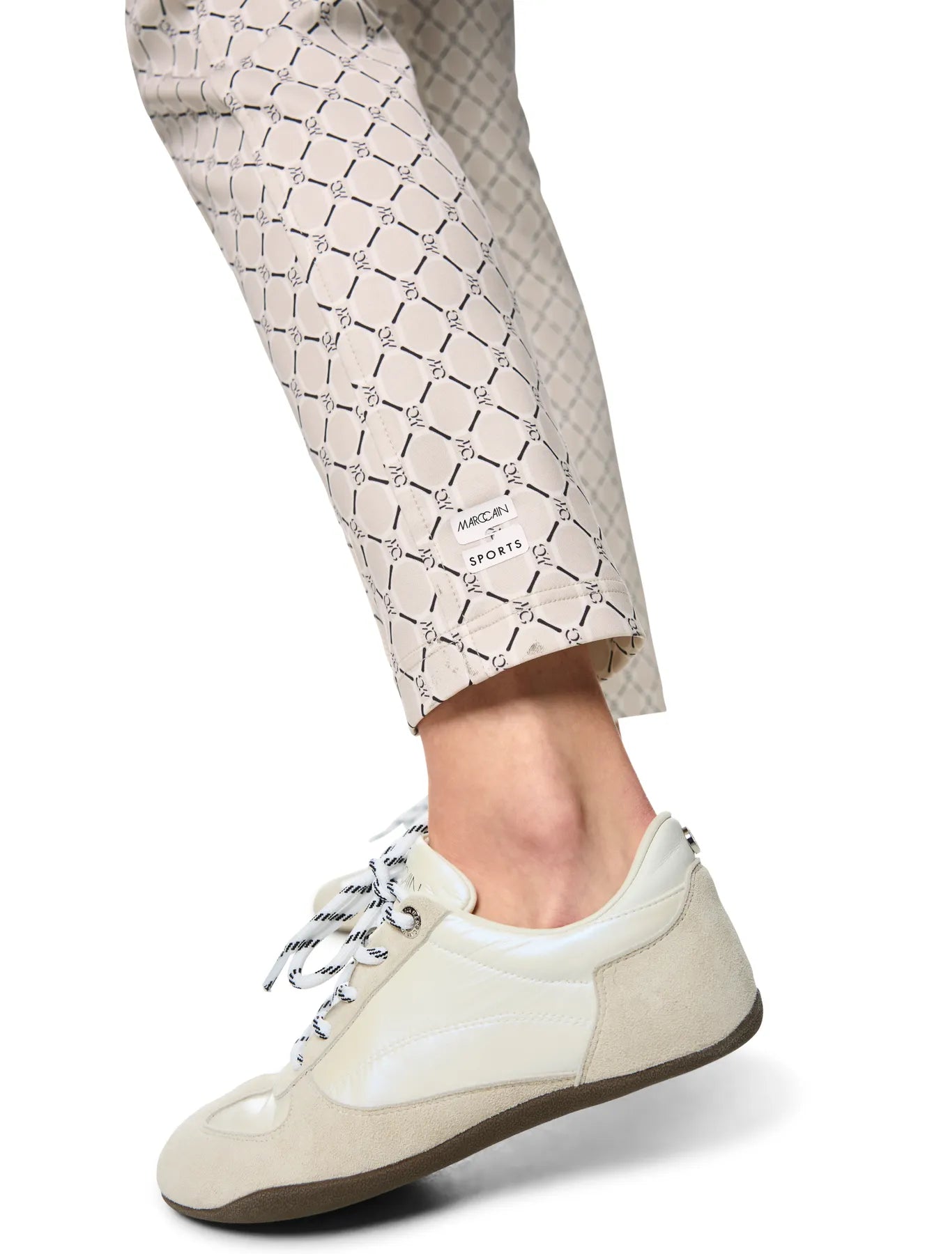 MARC CAIN BS 81.27 J11 Bedruckte Hose aus Scubajersey smoke