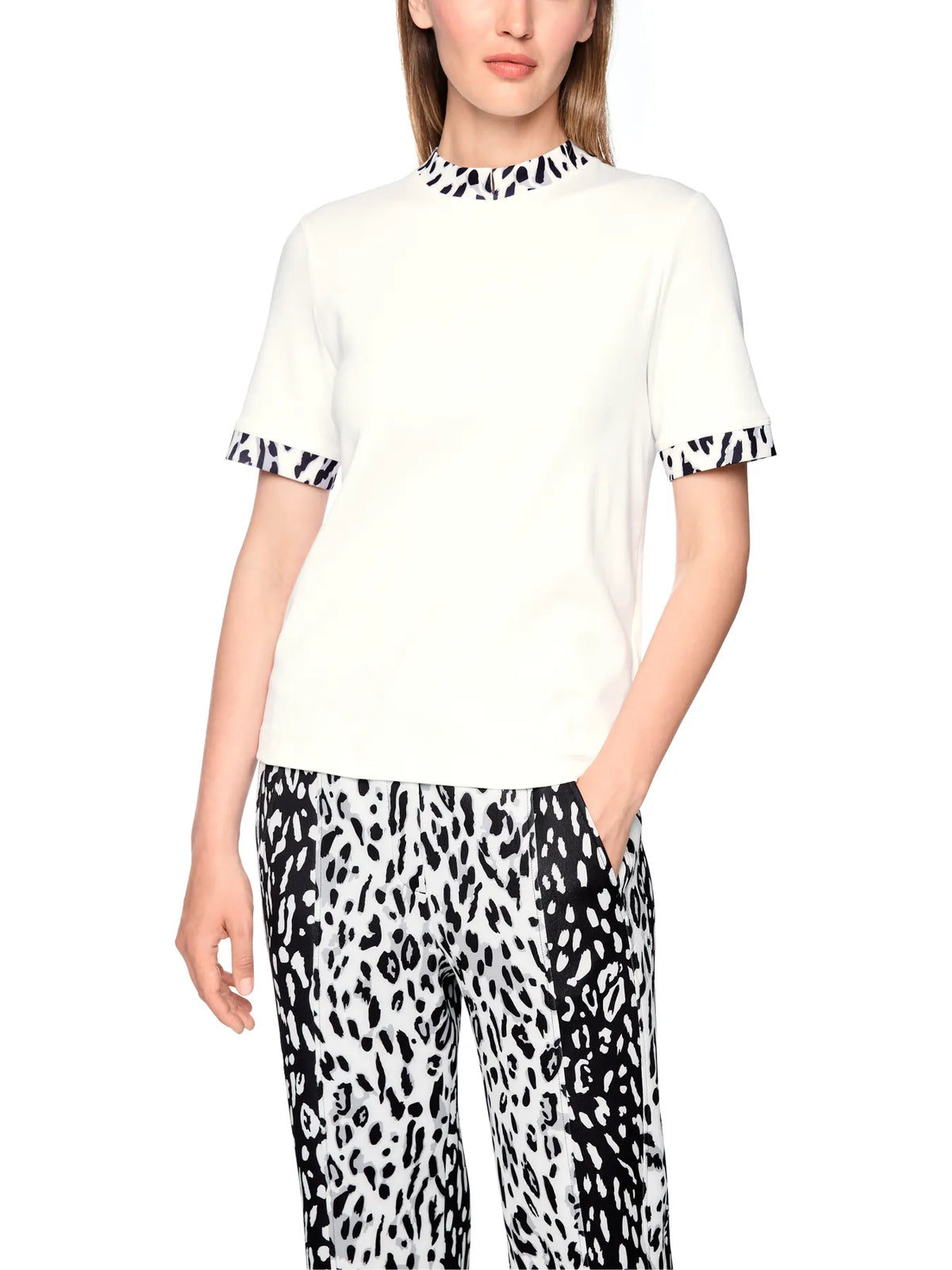 MARC CAIN
BS 48.57 J55 T-Shirt mit Leo-Bündchen off-white