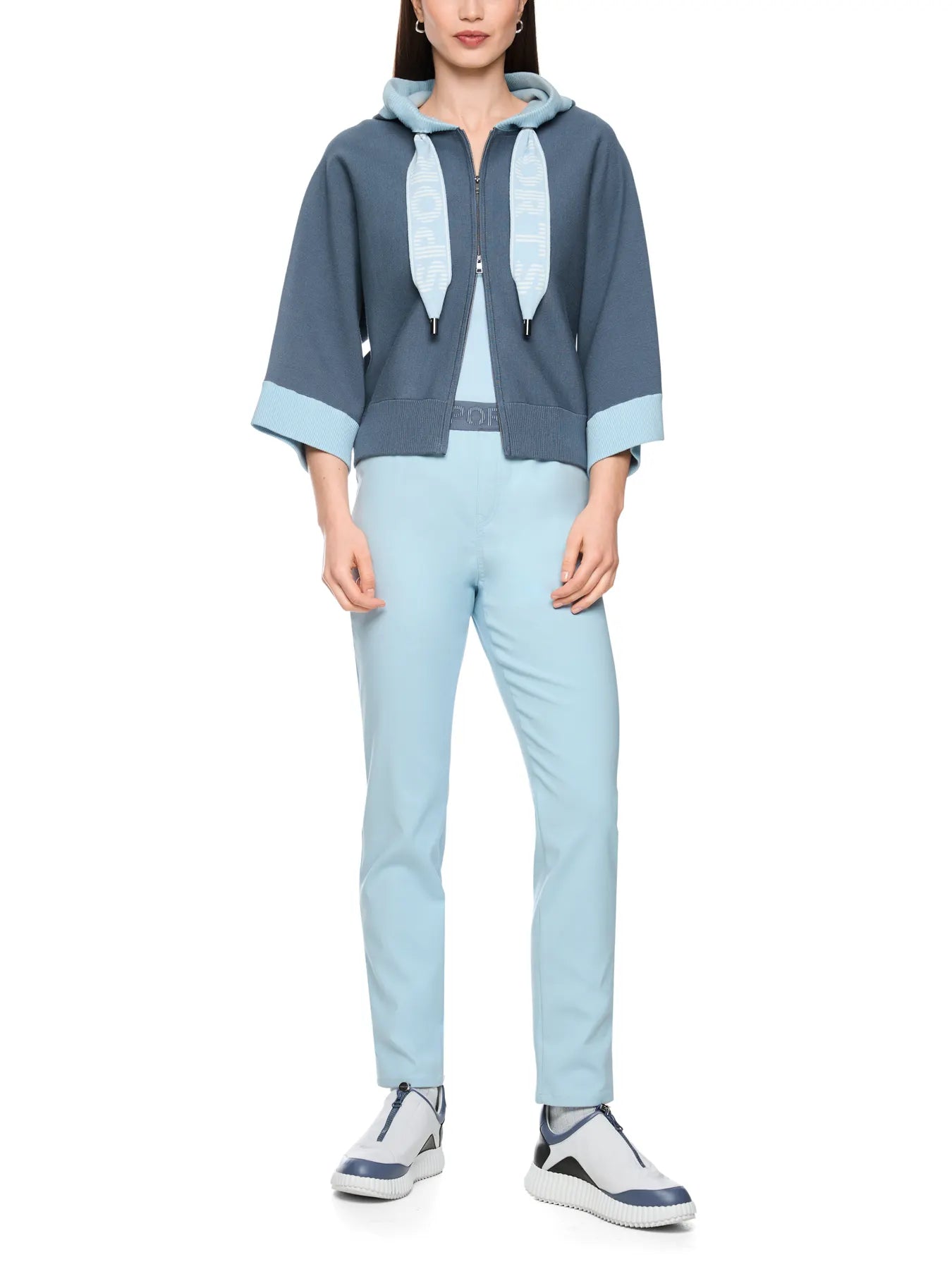 MARC CAIN
BS 39.07 M57 Gestrickter Cardigan Blau grisaille