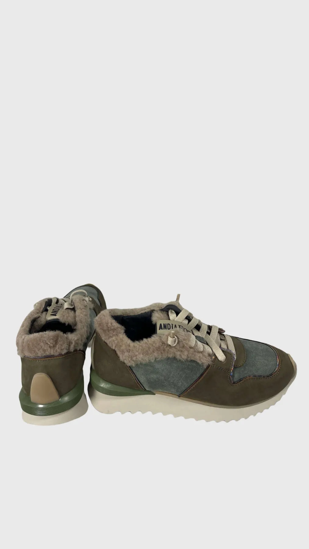 ANDIA FORA RUFFLE NC NABUK MILITARY PLATEAU SNEAKER SUEDE LEDER OLIV.