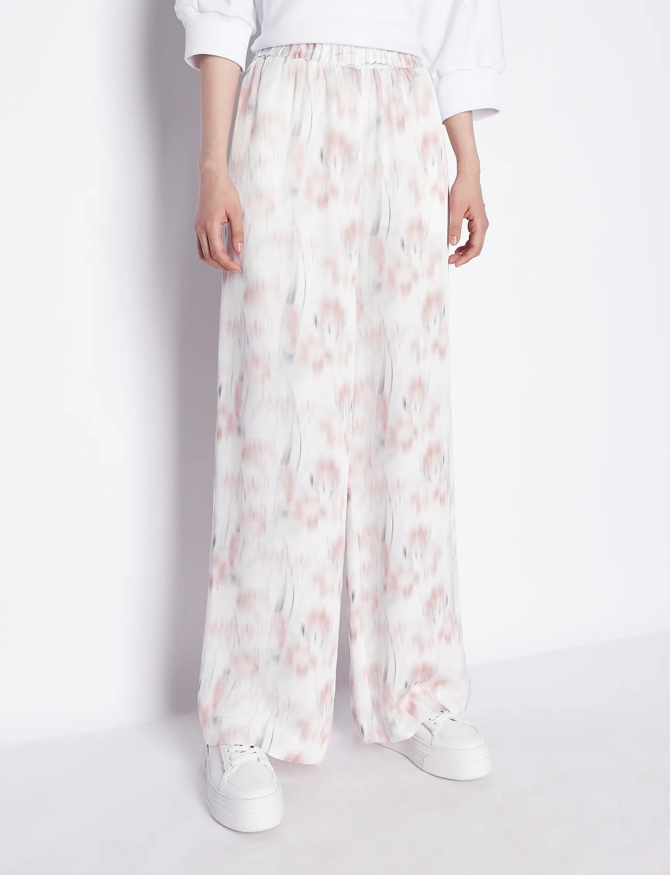 ARMANI 3RYP28 YN1LZ
Damen Marlenehose Florale Muster Weiß