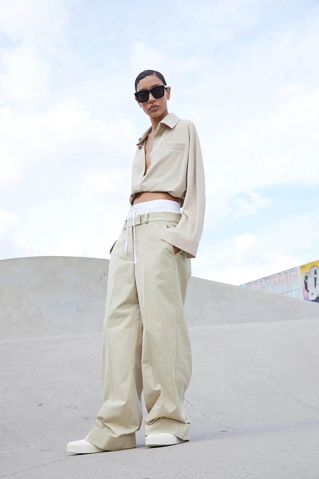 ULI SCHNEIDER 16-1031044 Cropped-Hemdbluse Gleam Beige.