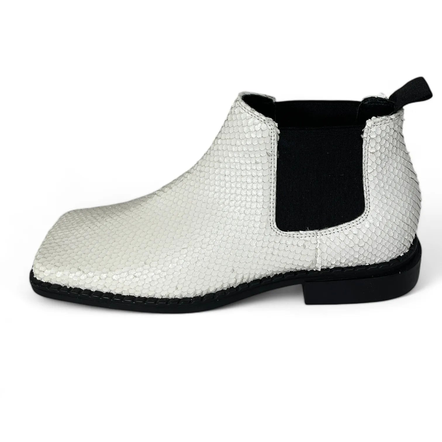 VIC MATIE - 3550 TRONC ZOE ICE 
                
                    Damen Stiefelette Reptil Muster Perforiertes Leder Weiß