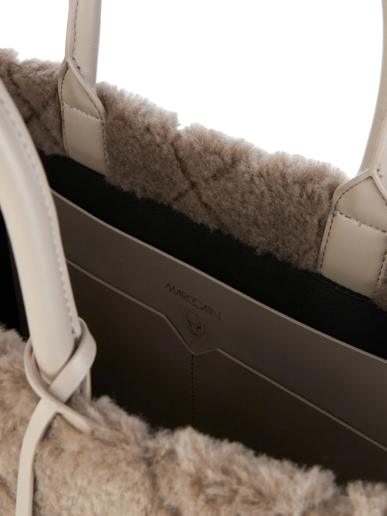 MARC CAIN 
                
                                            XC T6.03 Z38 Shopper Bag Rethink Together  raffia melange