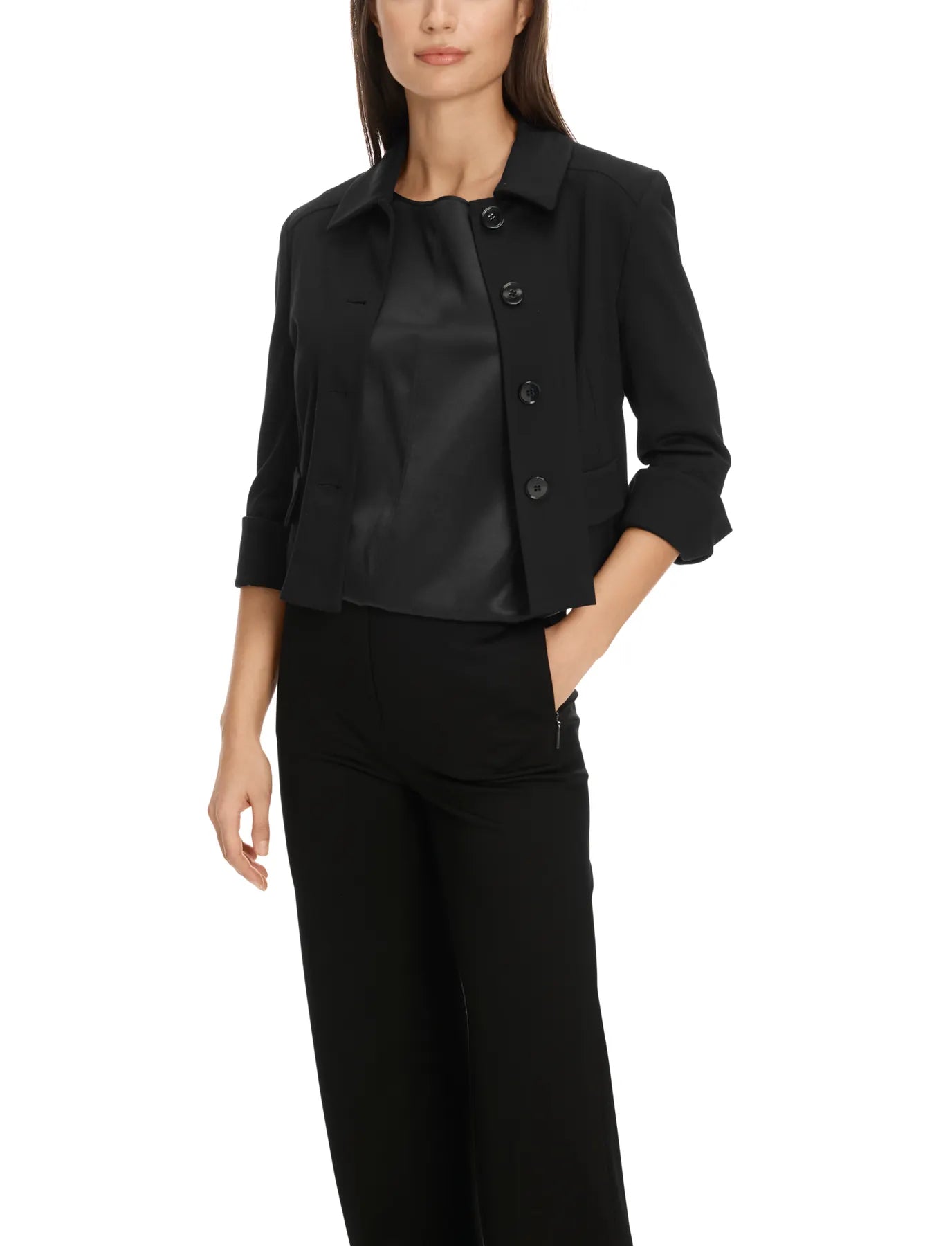 MARC CAIN 
                
                                            +E 31.01 J24 Kurze Jacke mit Kentkragen Schwarz