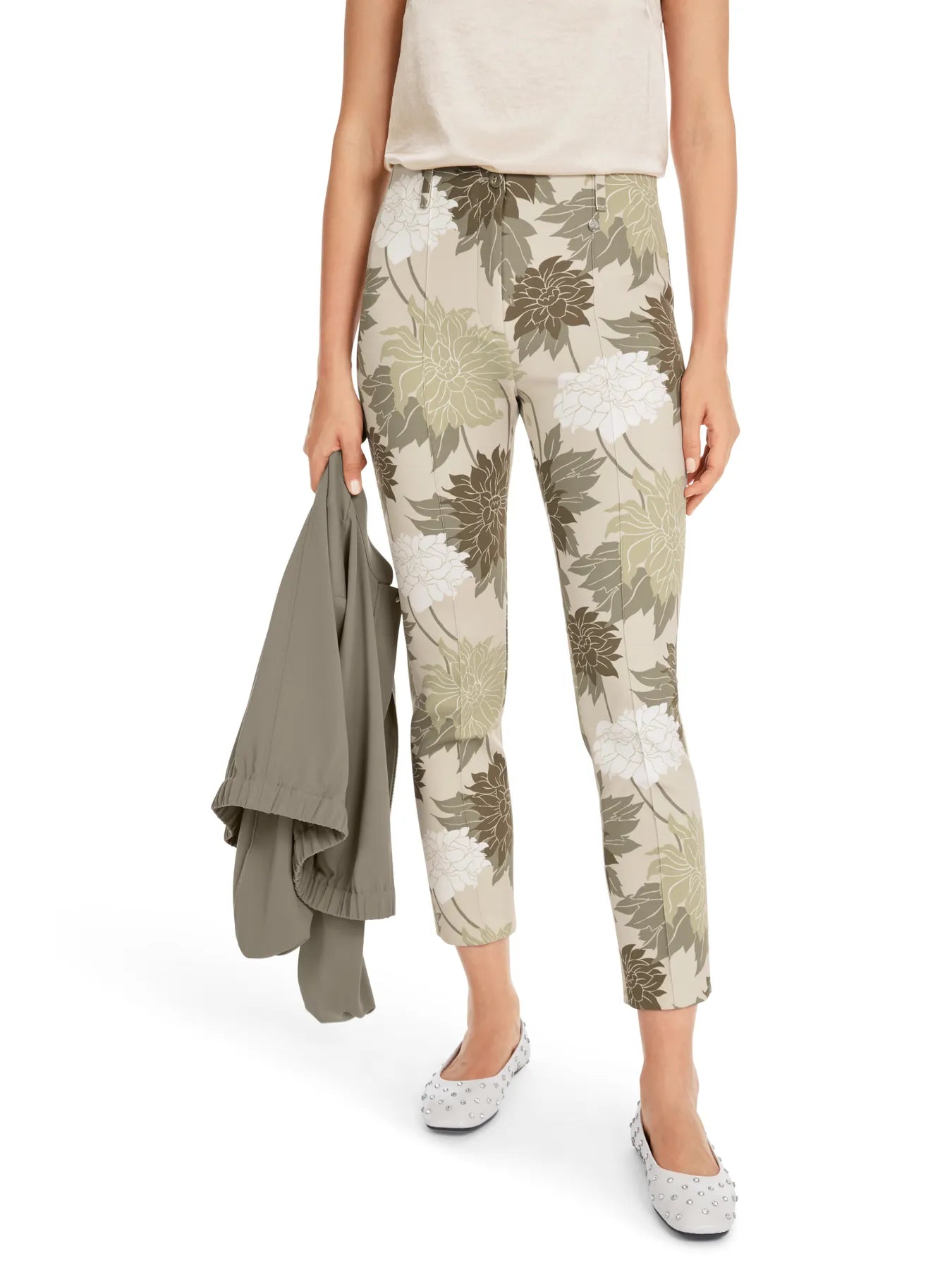 MARC CAIN 
                
                                            YC 81.11 J04 Hose Modell SYDNEY aus Scubajersey deep pearl