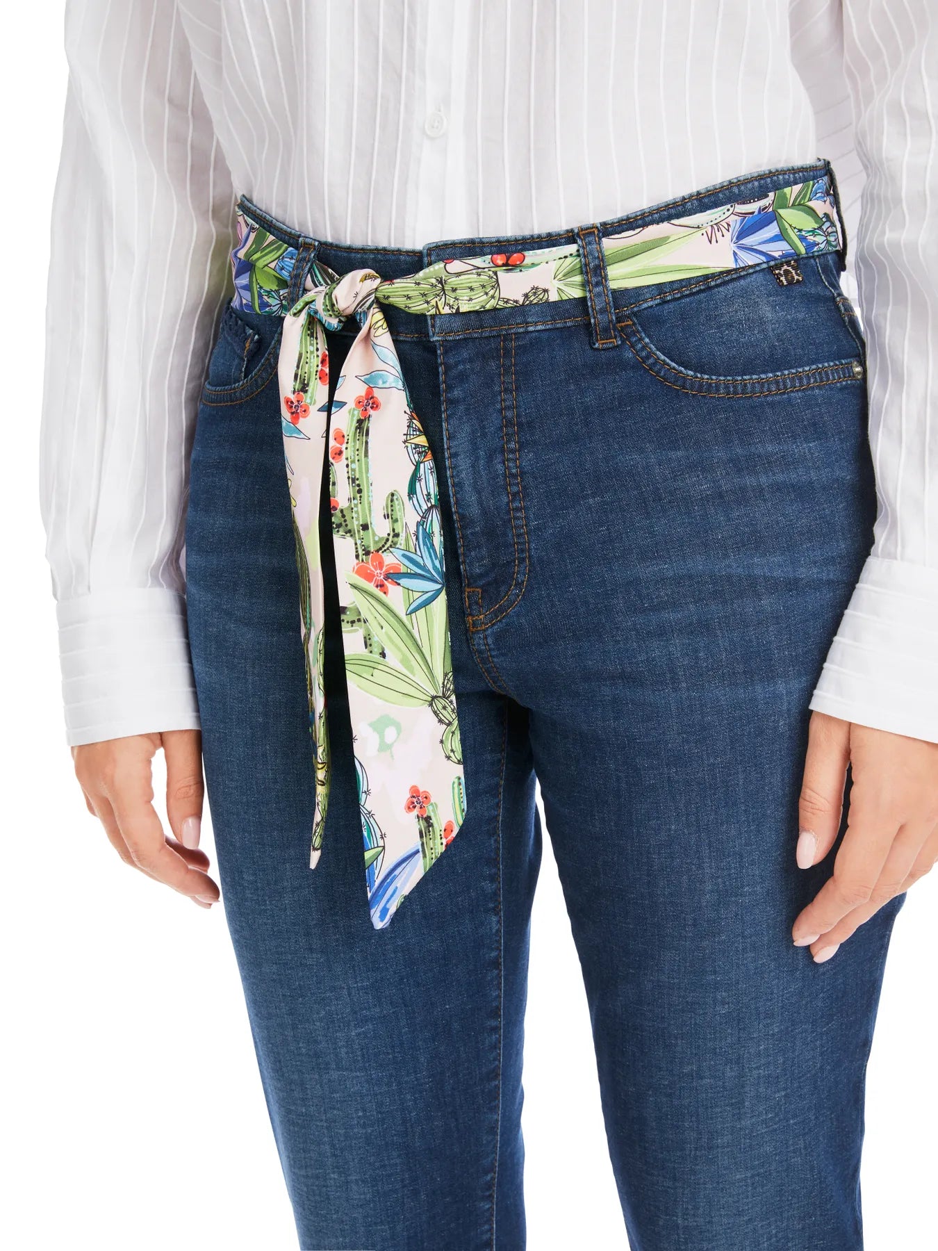 MARC CAIN 
                
                                            YP 82.23 D20 SILEA schmal geschnittene Jeans blau