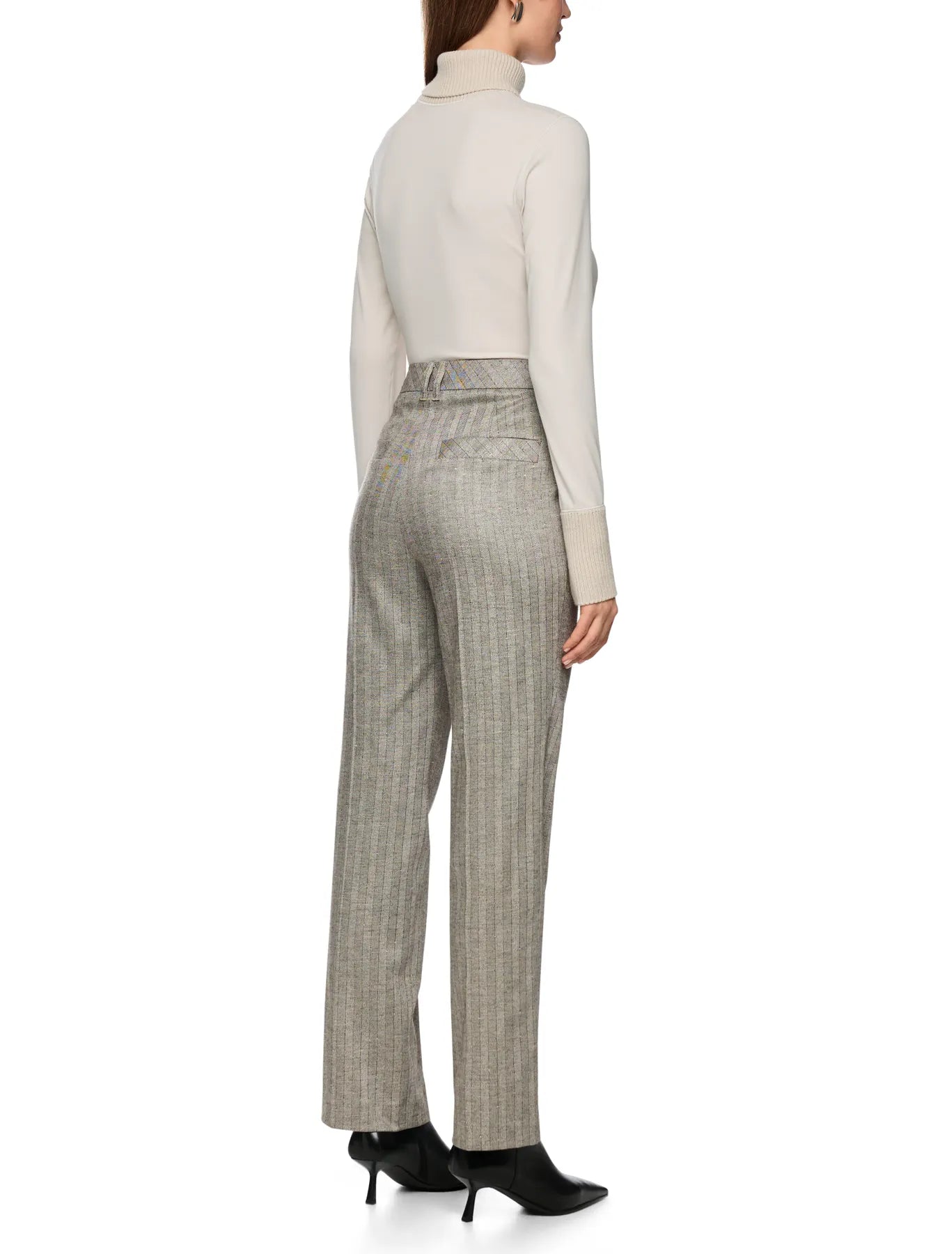 MARC CAIN ZC 48.44 J15 Longsleeve mit gestricktem Kragen smoke