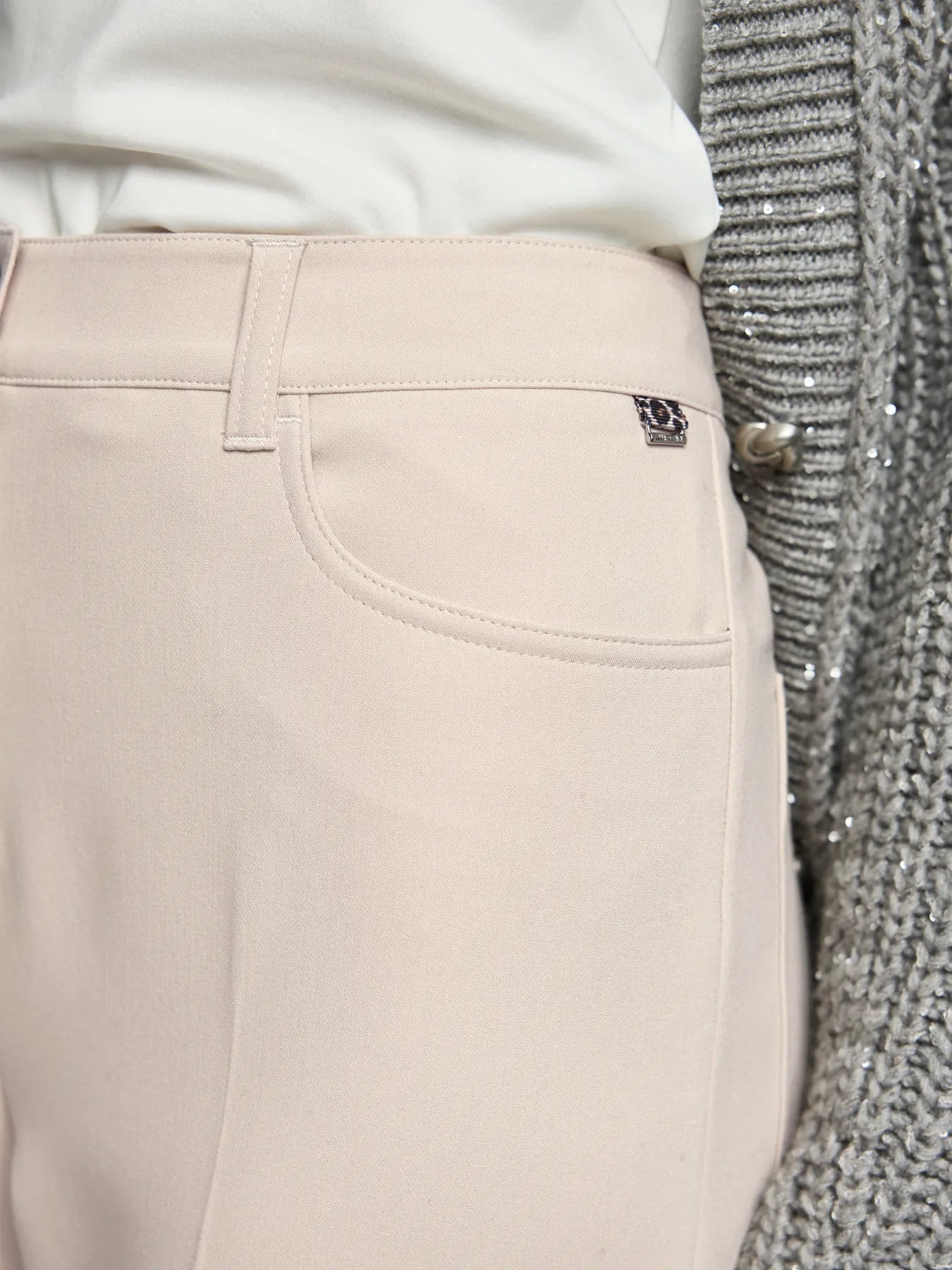 MARC CAIN 
                
                                            ZP 81.26 W77 Hose WARRI im Wide Fit warm stone