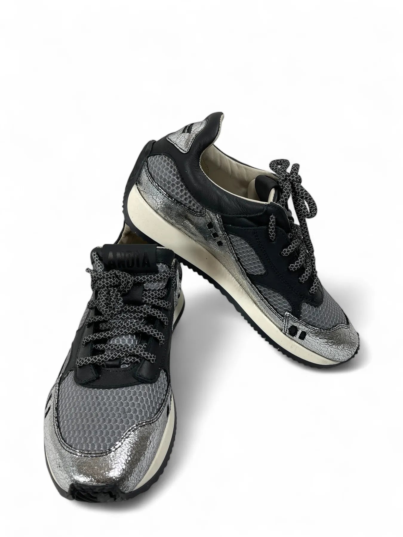 ANDIA FORA HOTY SNEAKER SILVER HONEY GREY.
