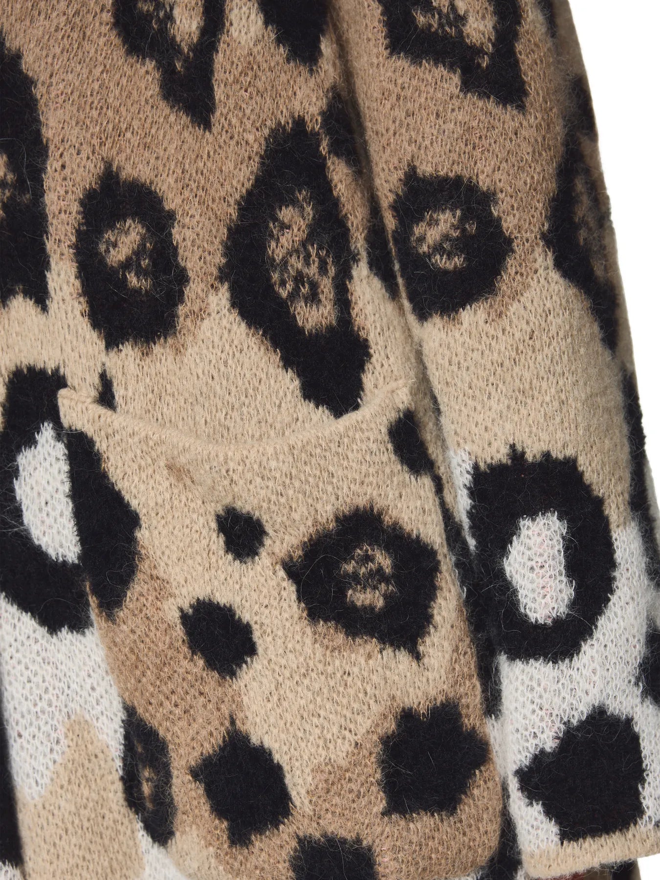 MARC CAIN 
                
                                            ZC 11.08 M26 Cardigan Strick Mantel Knitted in Germany Leo