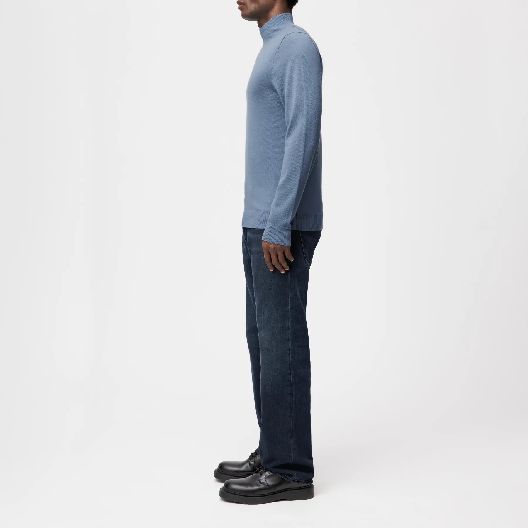 DRYKORN 420002 WATSON 10 
                
                    Herren Pullover mit Turtle Neck Blau 3608