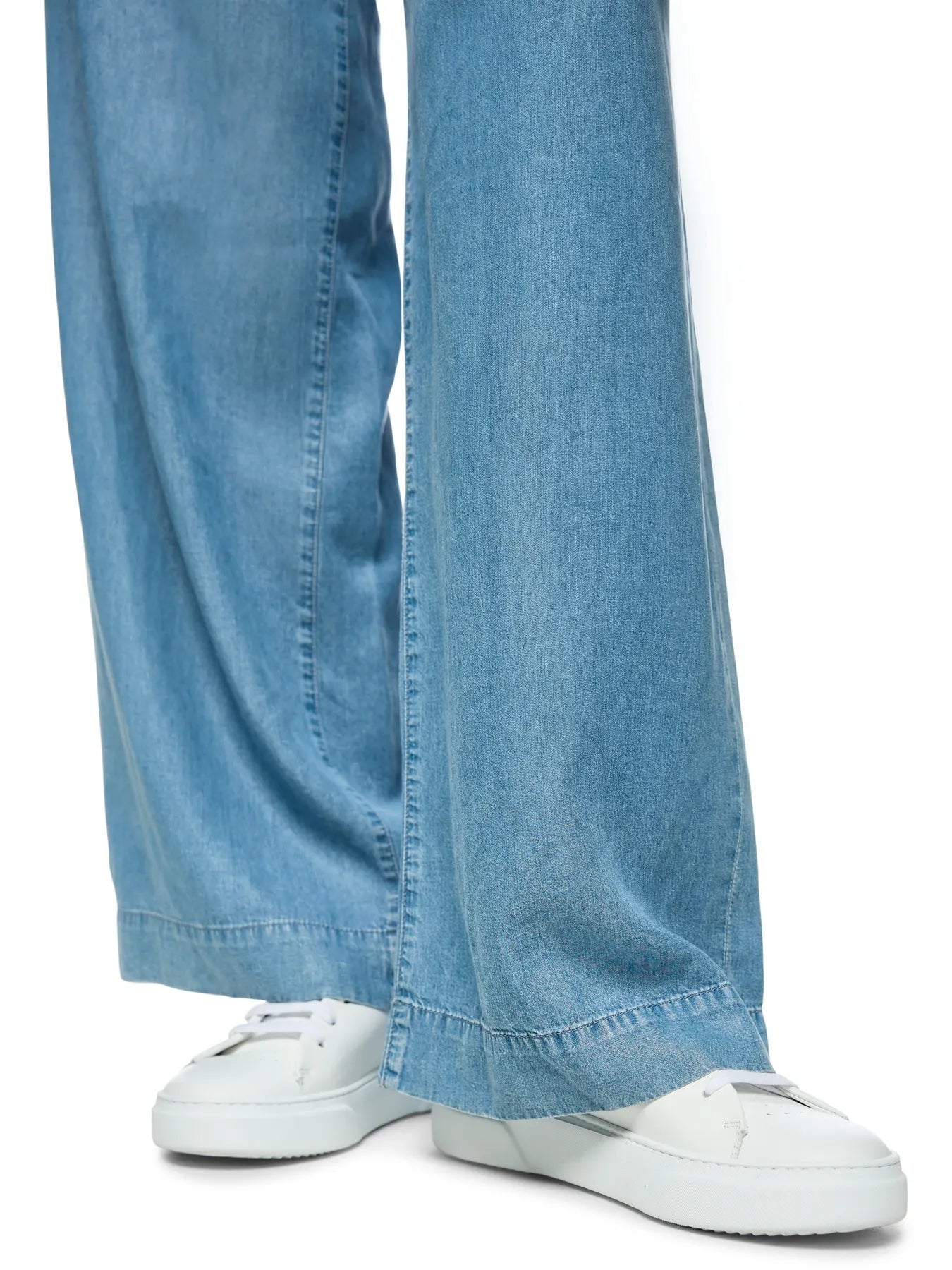 MARC CAIN AC 82.19 D63 Jeans WICHITA Rethink Together light denim