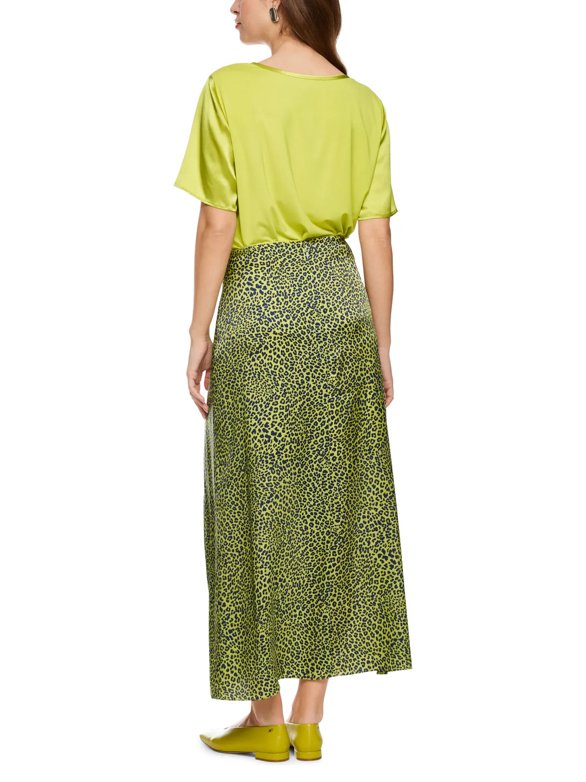 MARC CAIN 
                
                                            BC 55.02 J59 Shirt aus Seiden-Jersey apple green new