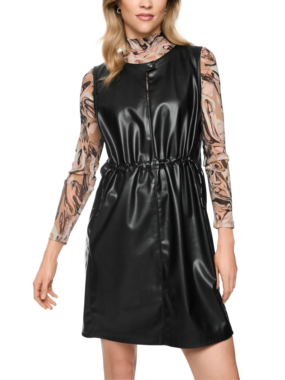 MARC CAIN 
                
                                            BS 21.23 J07 Kurzes Kunstlederkleid mit Tunnelzug Black