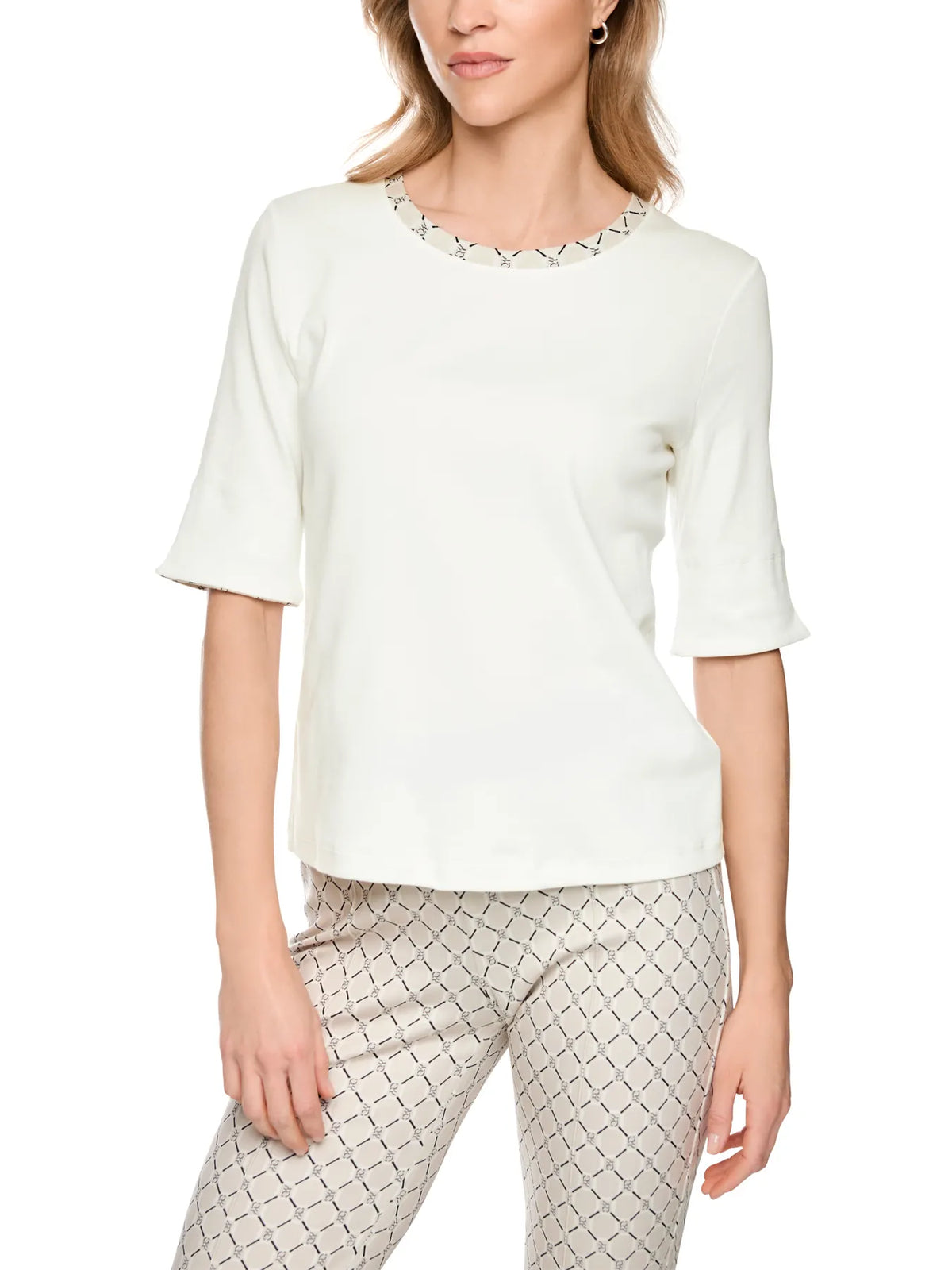 MARC CAIN BS 48.05 J55 Shirt aus Baumwollstretch off-white