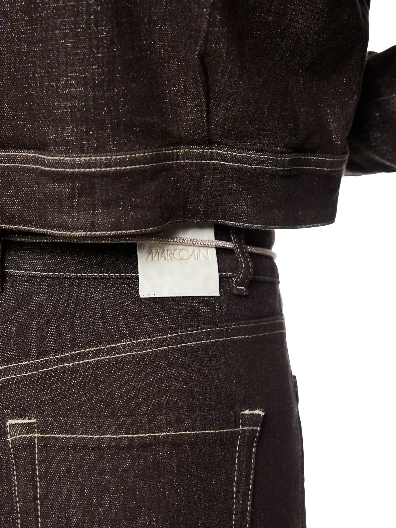 MARC CAIN 
                
                                            BC 82.25 D09 Jeans WARRI mit Kontrastdetails seal brown