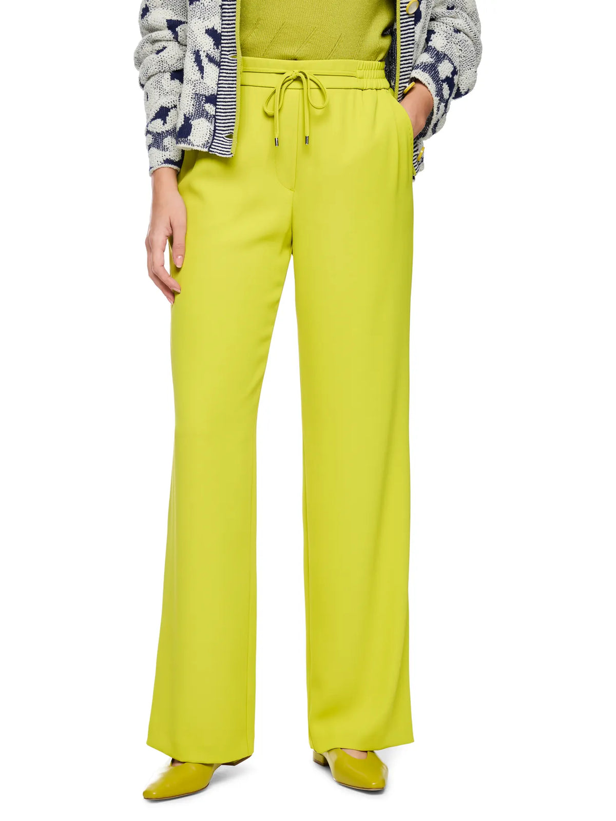 MARC CAIN 
                
                                            BC 81.03 W42 HOSE WASHINGTON apple green new
