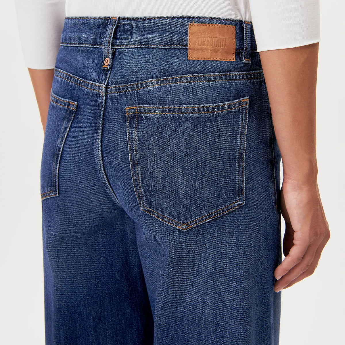 DRYKORN 260089 MEDLEY 888 
                
                    Damen Hose Blau 3210