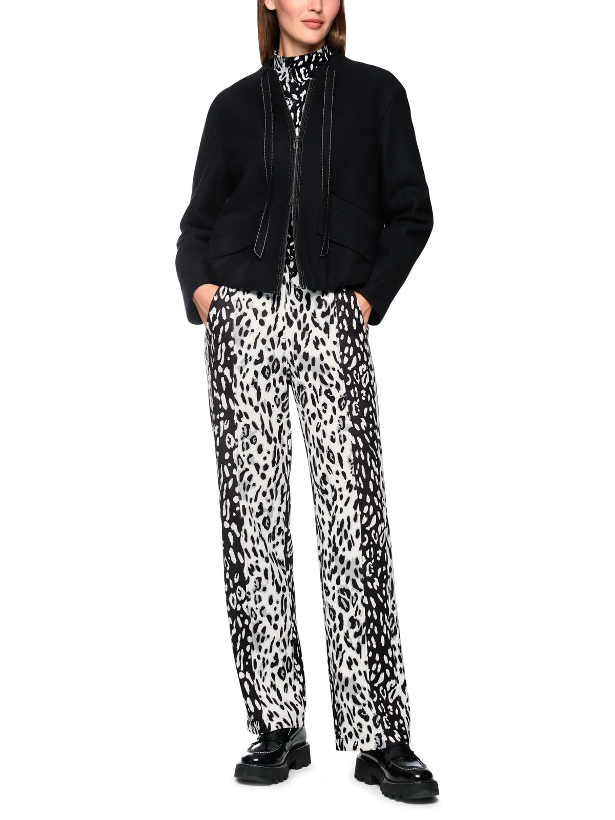 MARC CAIN 
                
                                            BS 81.63 J79 Stoffhose WASHINGTON im Leo-Look Black