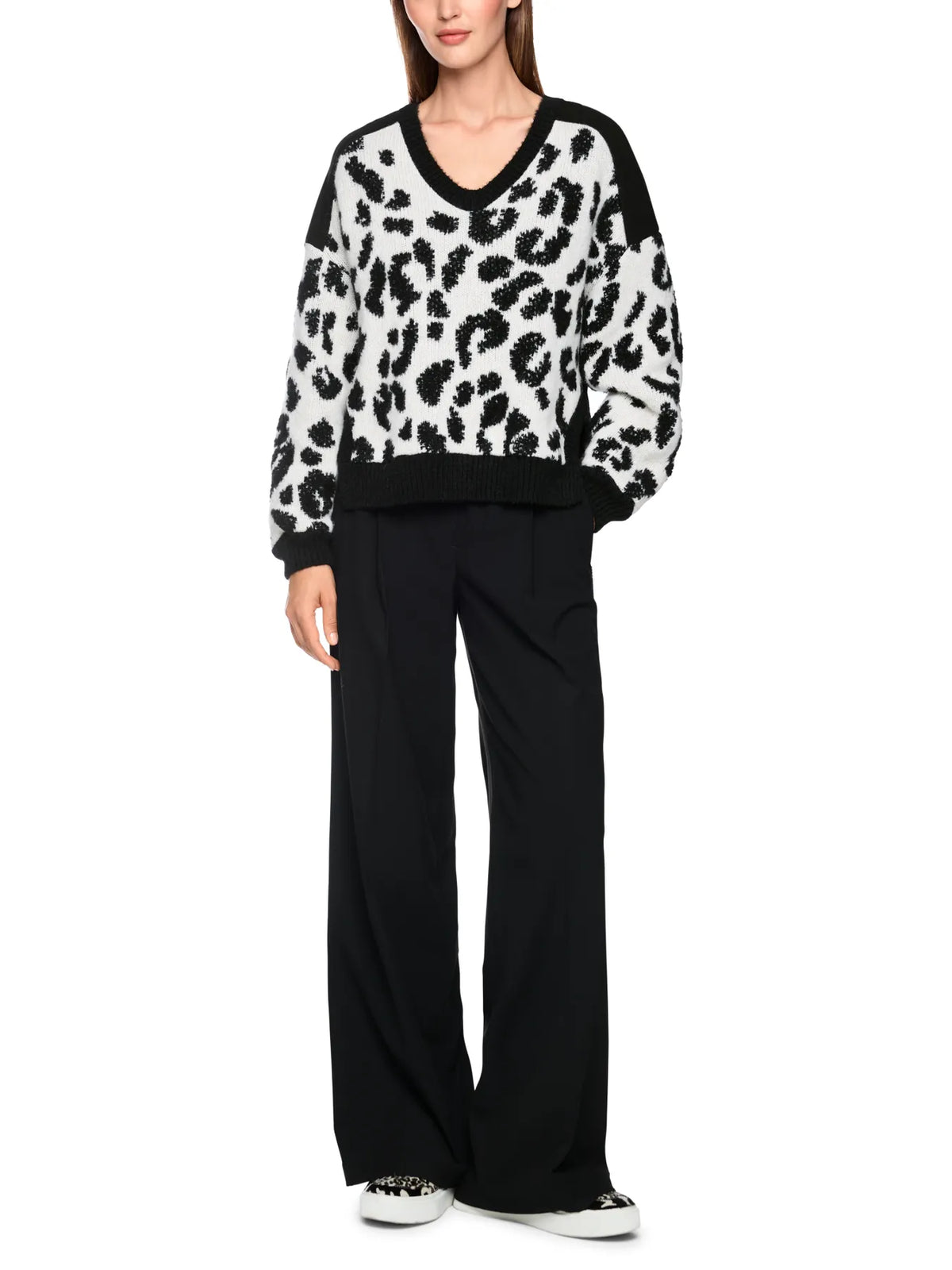 MARC CAIN BS 41.27 M31 Leo-Pullover Knitted in Germany Leo black and white
