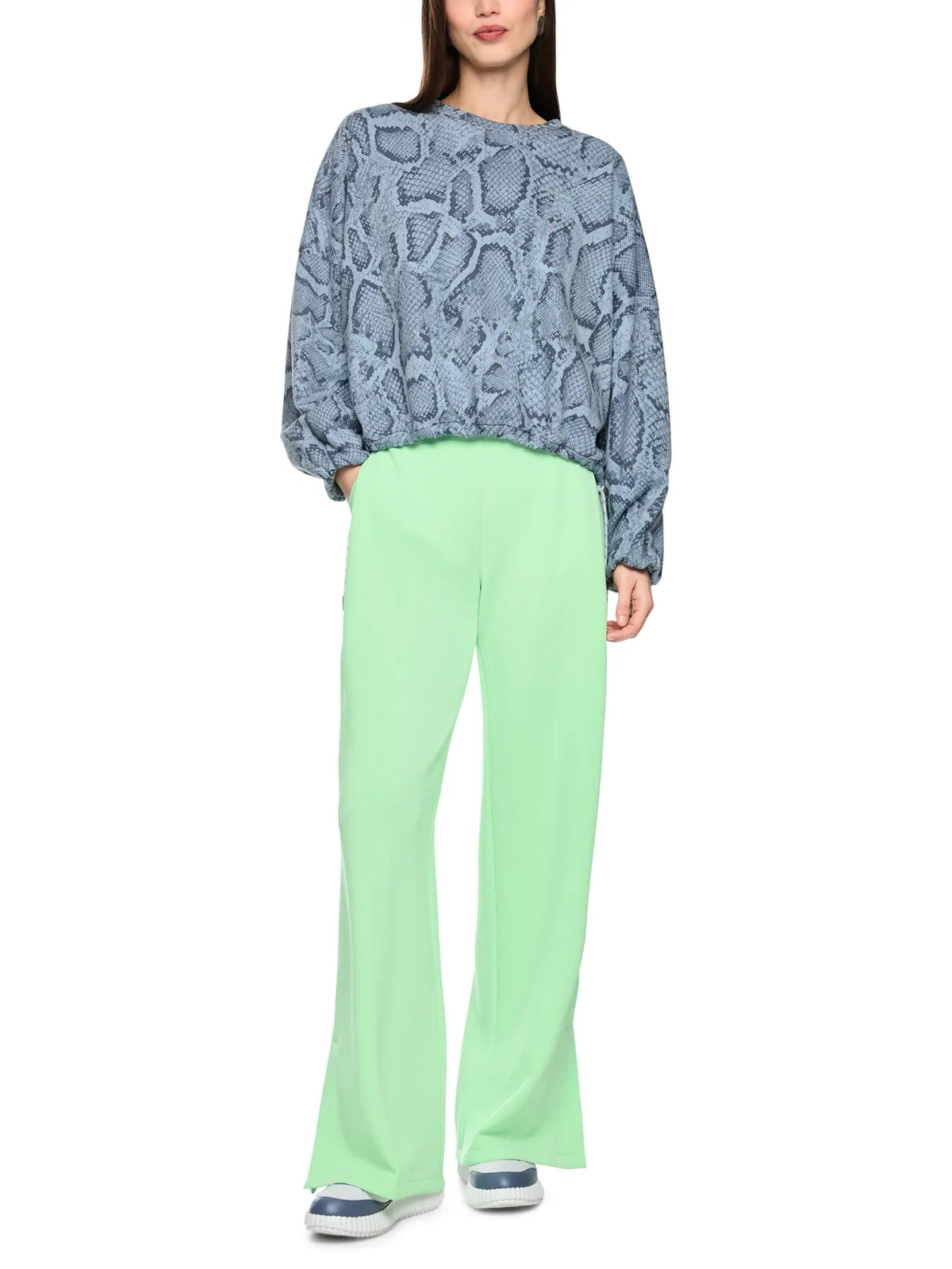 MARC CAIN 
                
                                            BS 44.04 J14 Sweatshirt mit Animal Print niagara mist