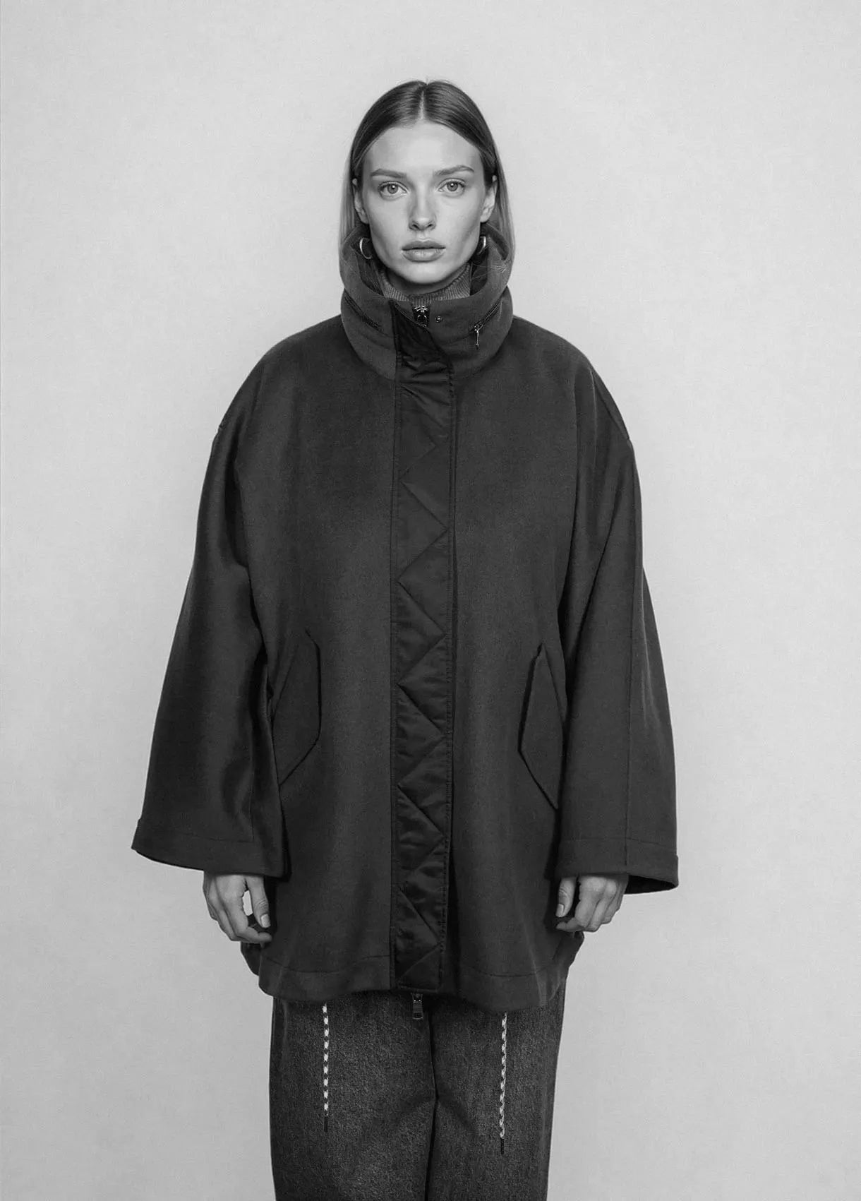 BLONDE ELLA Woll Jacke Schwarz