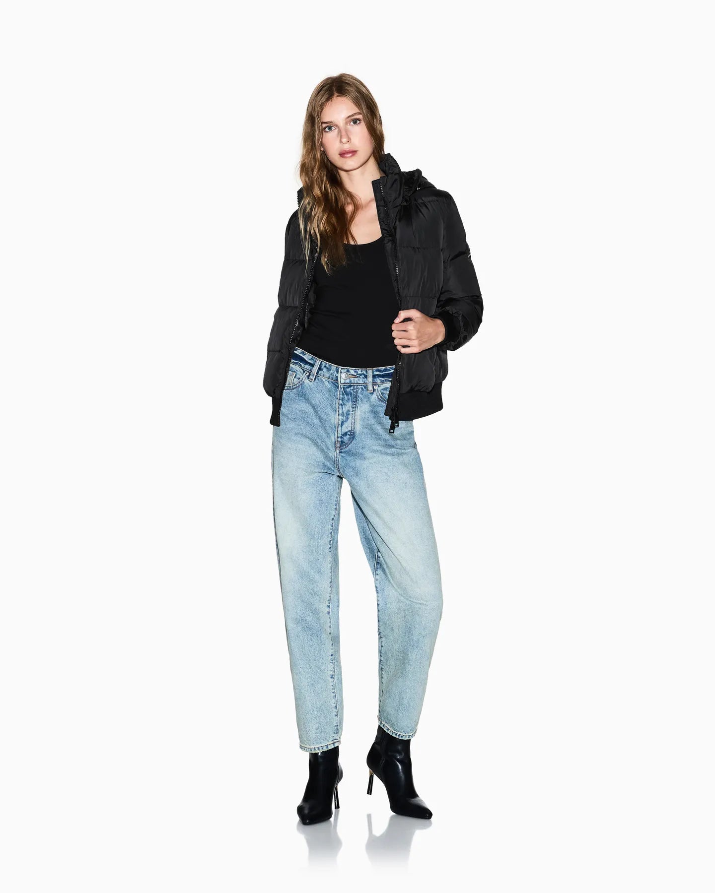 ARMANI XW000228 AF12286 Daunen Jacke Black