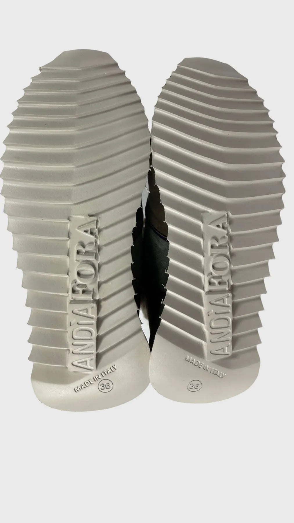 ANDIA FORA RUFFLE NC NABUK MILITARY PLATEAU SNEAKER SUEDE LEDER OLIV.